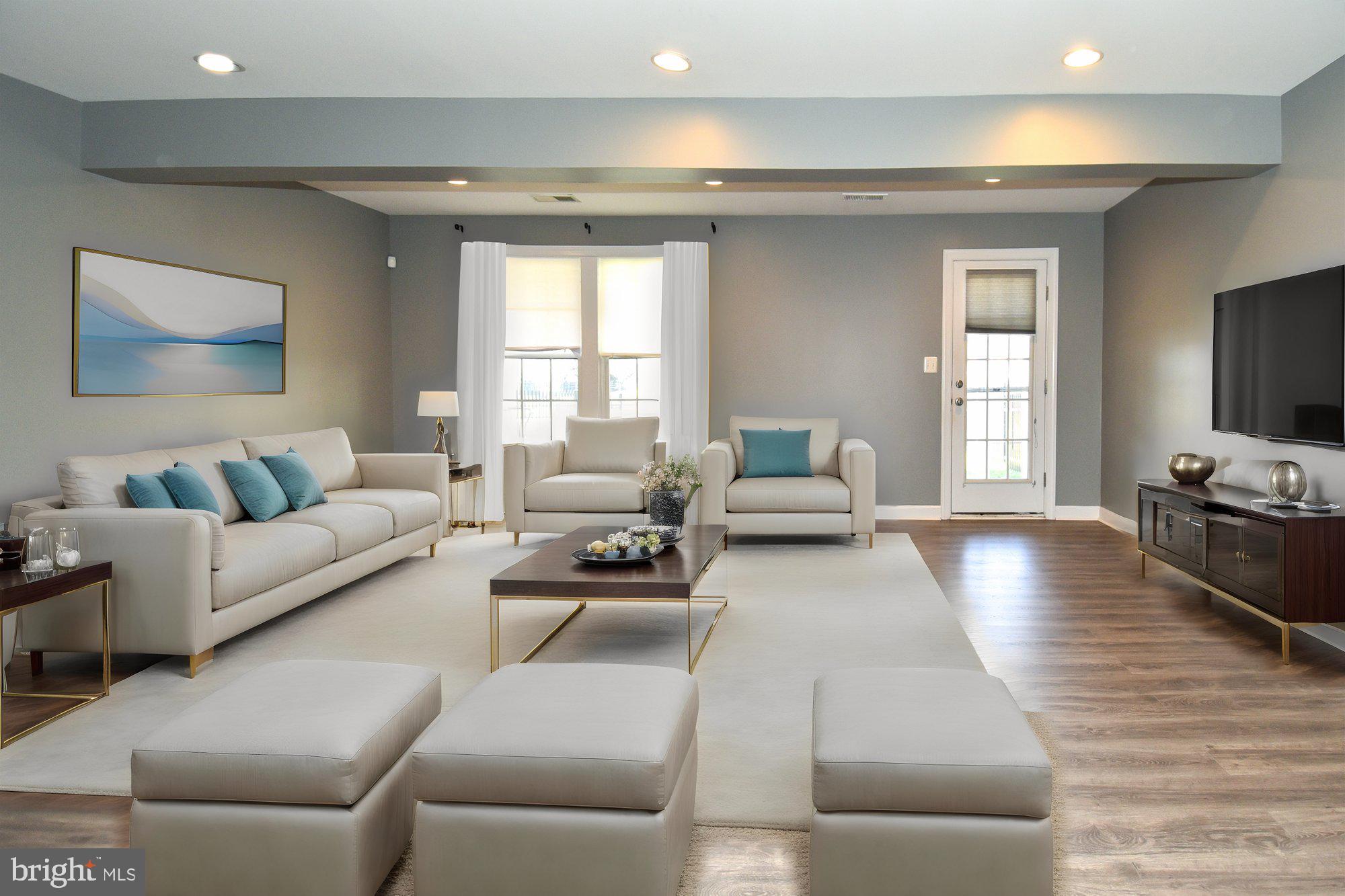 OAK CREEK CLUB - Residential