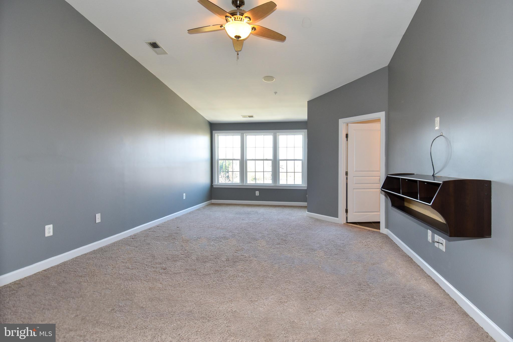 OAK CREEK CLUB - Residential