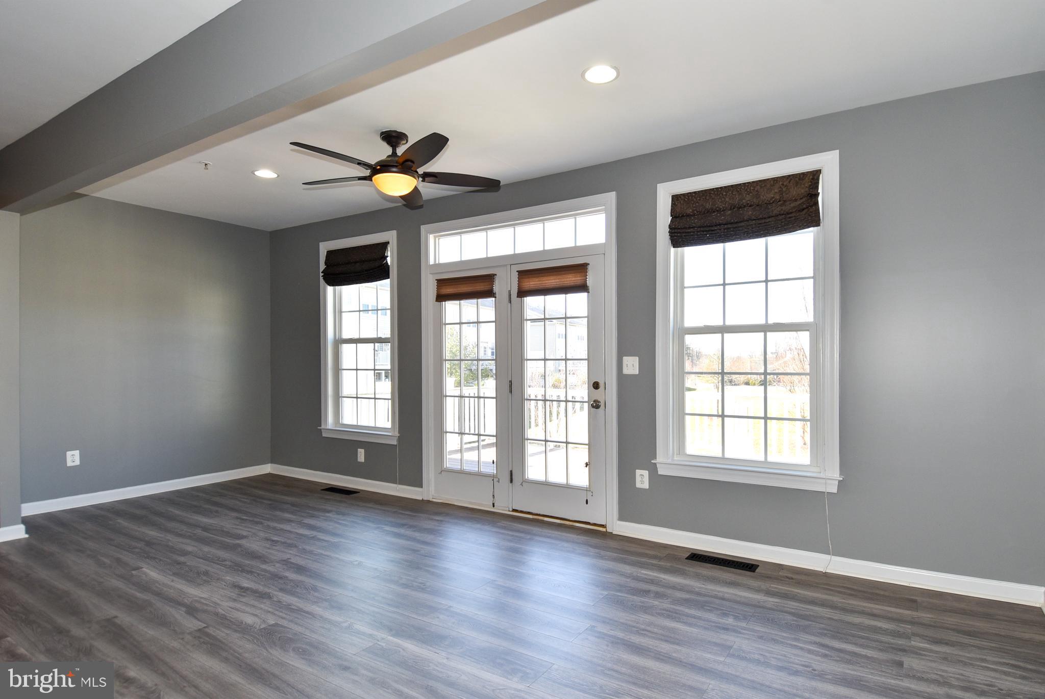 OAK CREEK CLUB - Residential