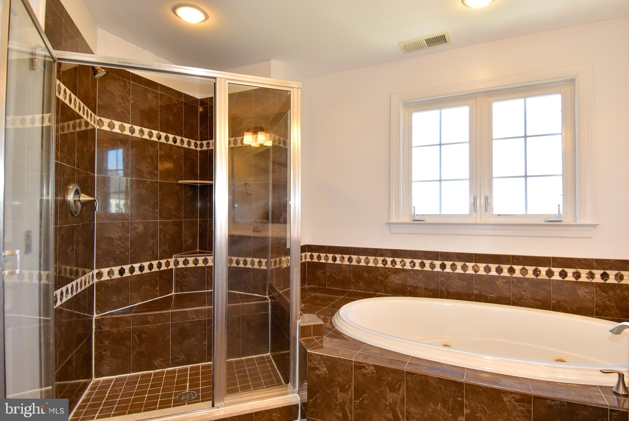 OAK CREEK CLUB - Residential