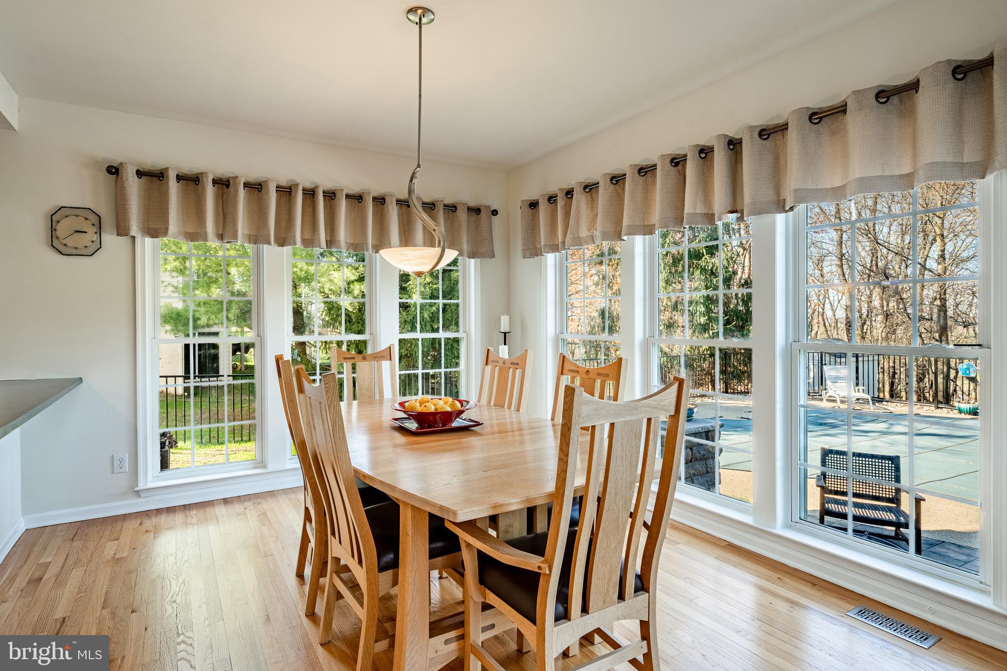 EAGLE HUNT - Residential