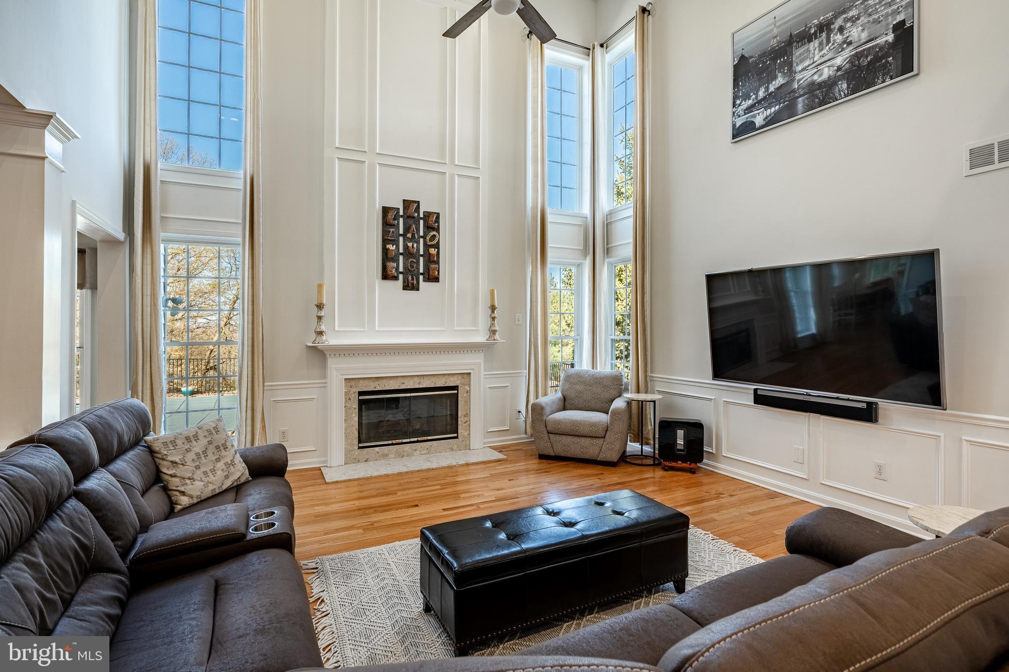 EAGLE HUNT - Residential