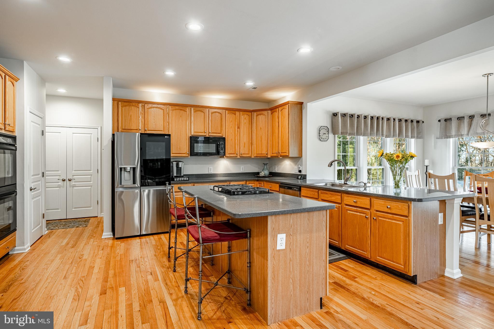 EAGLE HUNT - Residential