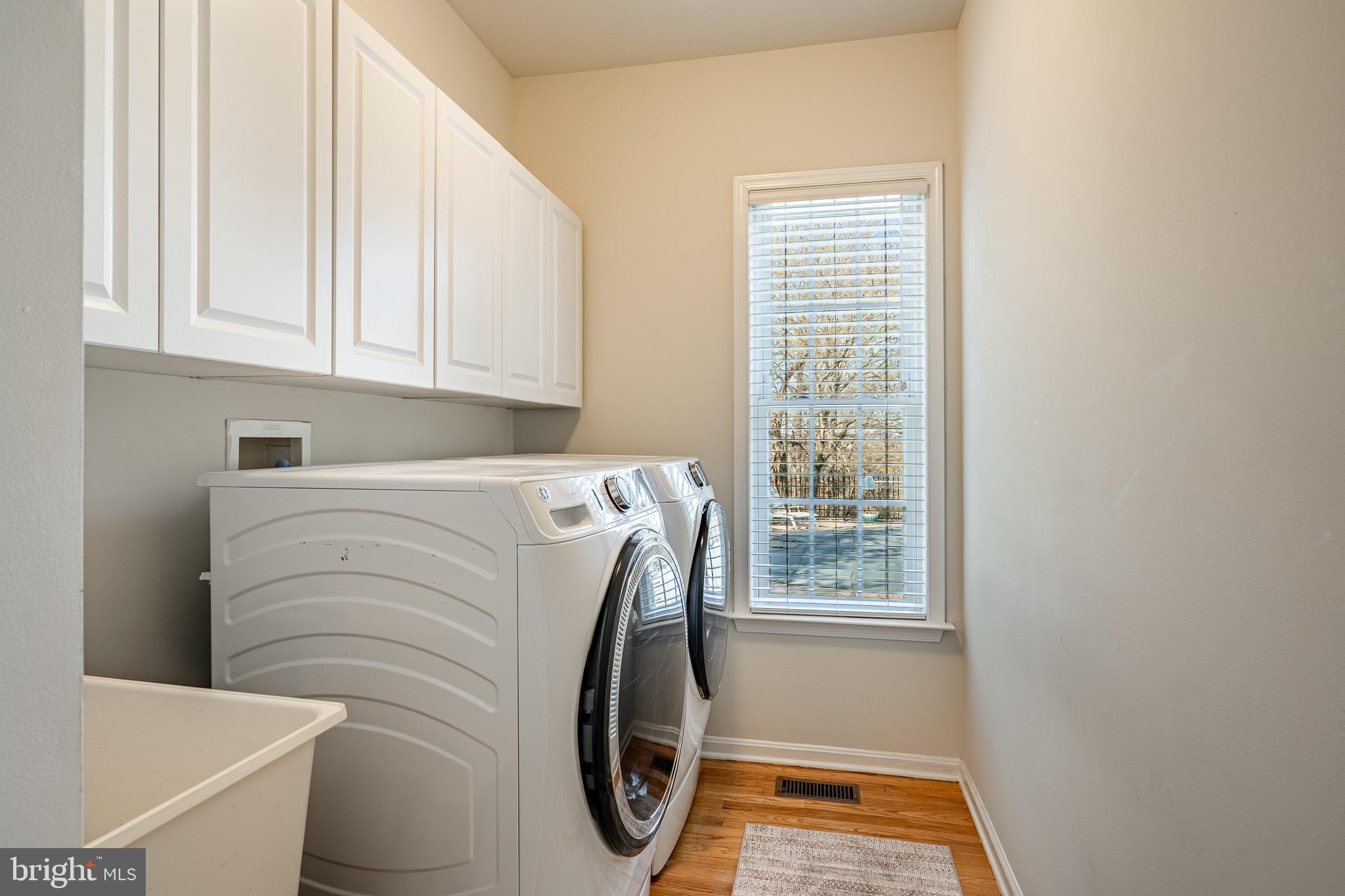 EAGLE HUNT - Residential