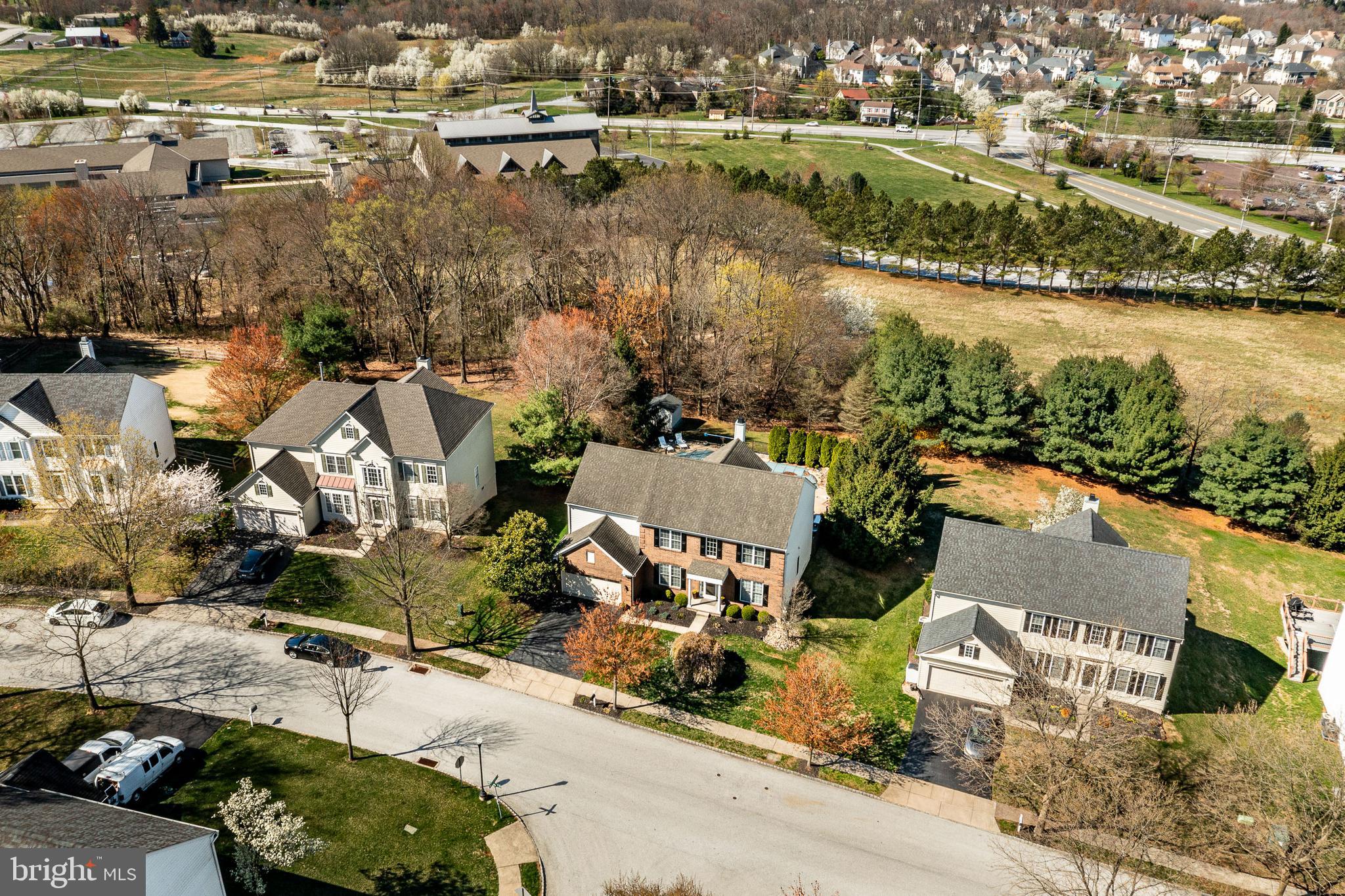 EAGLE HUNT - Residential