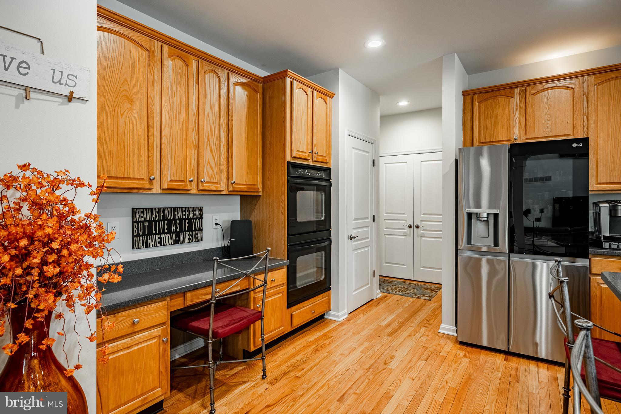 EAGLE HUNT - Residential