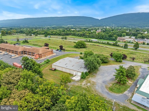 Photo of 9380 George Collins Parkway, NEW MARKET, VA 22844 (MLS # VASH2015754)