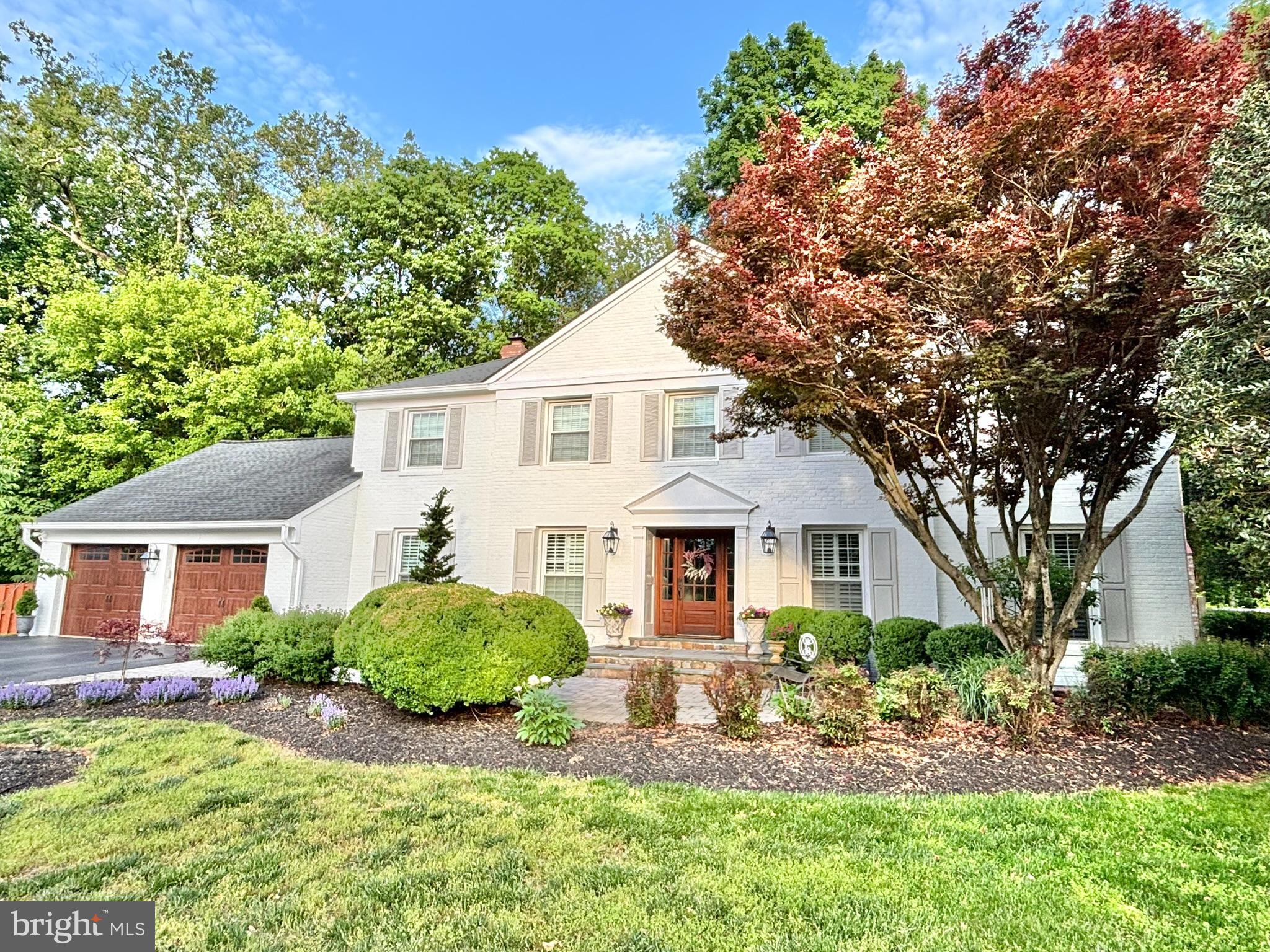 8101 BUCKSPARK LANE E