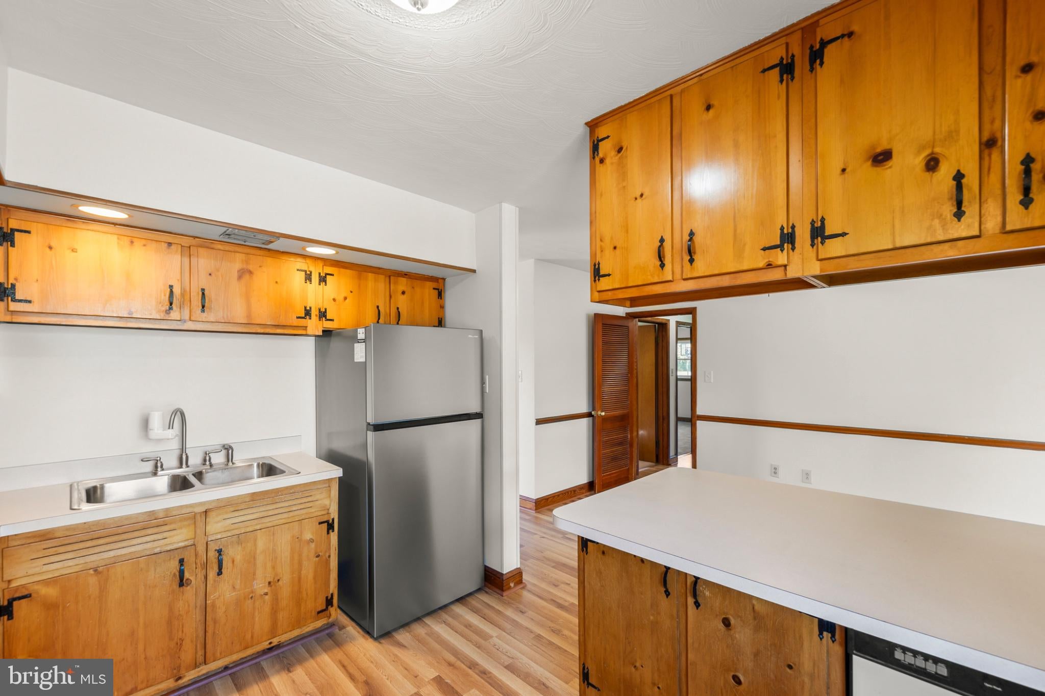 182 FRONT DRIVE