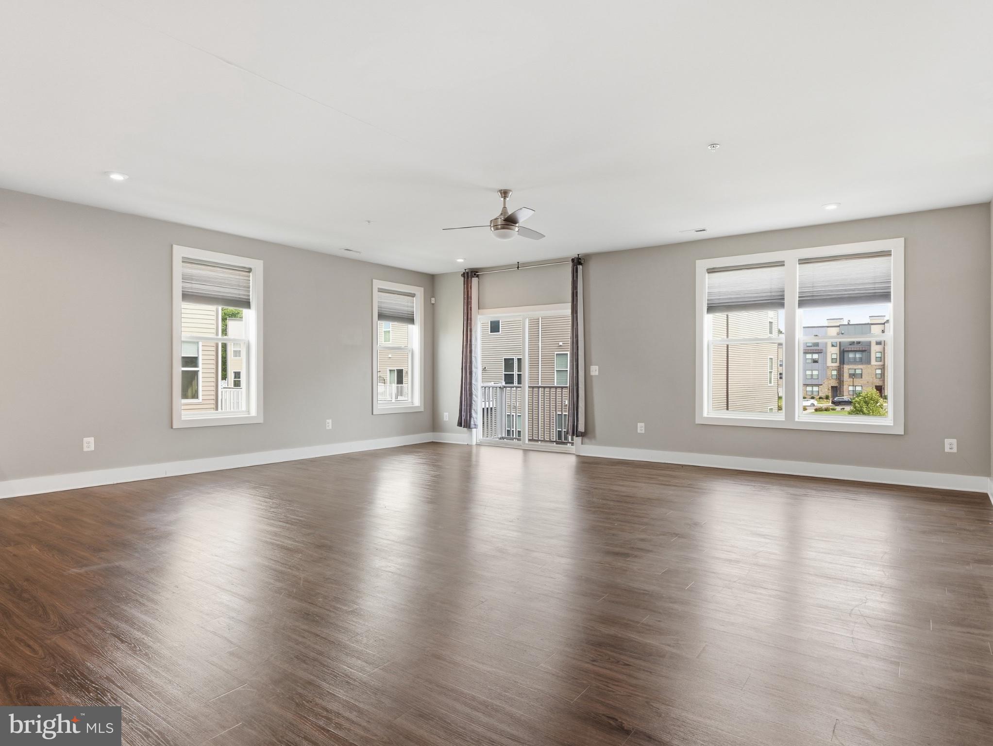 2626 LASSEN WALK B