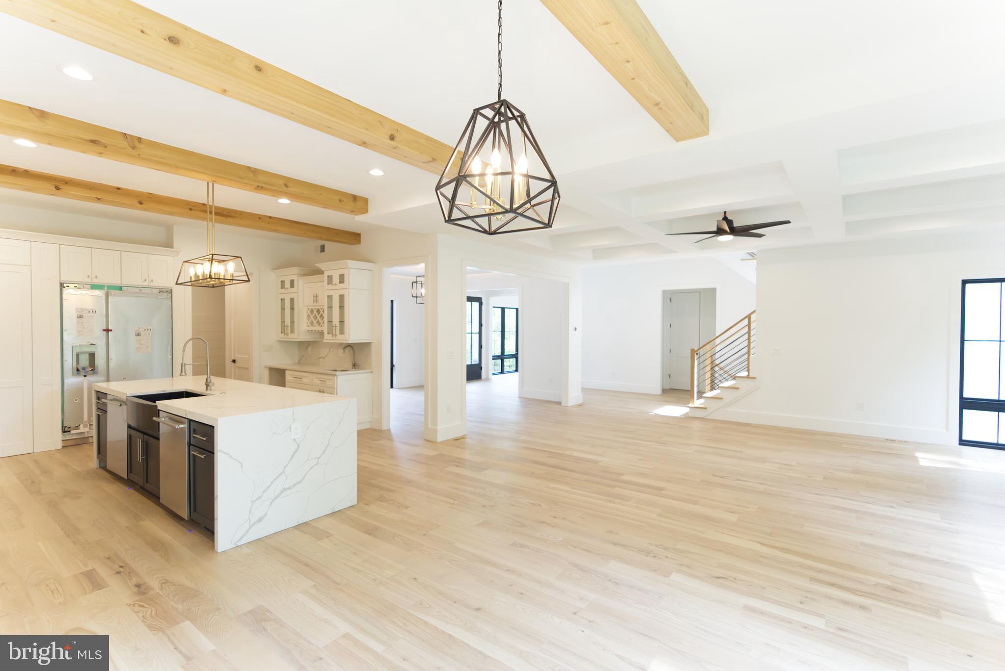 HAMPTONS OF MCLEAN - Residential