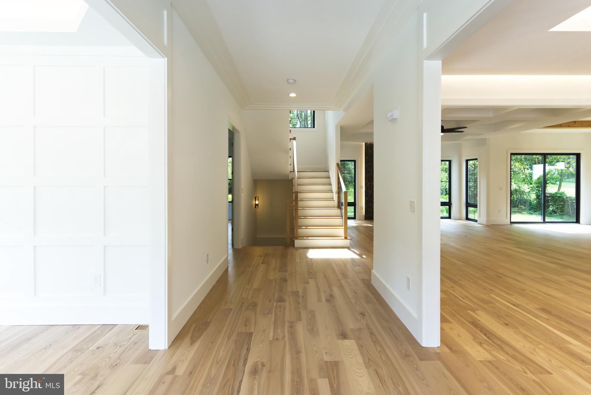 HAMPTONS OF MCLEAN - Residential