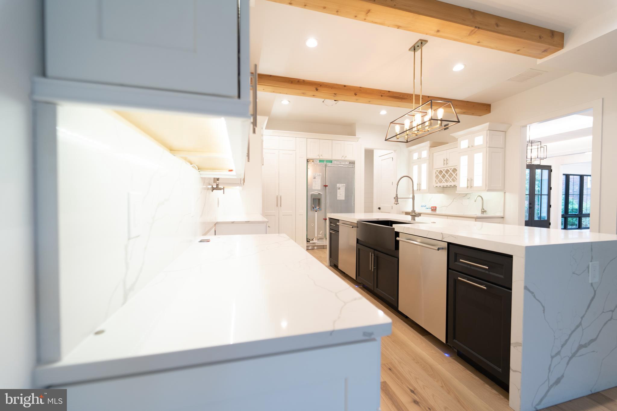 HAMPTONS OF MCLEAN - Residential