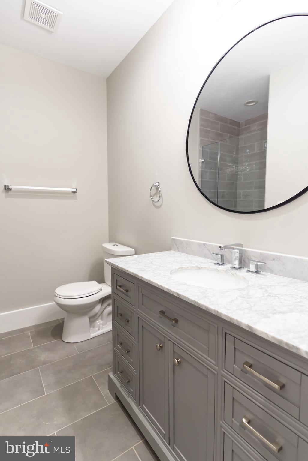 HAMPTONS OF MCLEAN - Residential