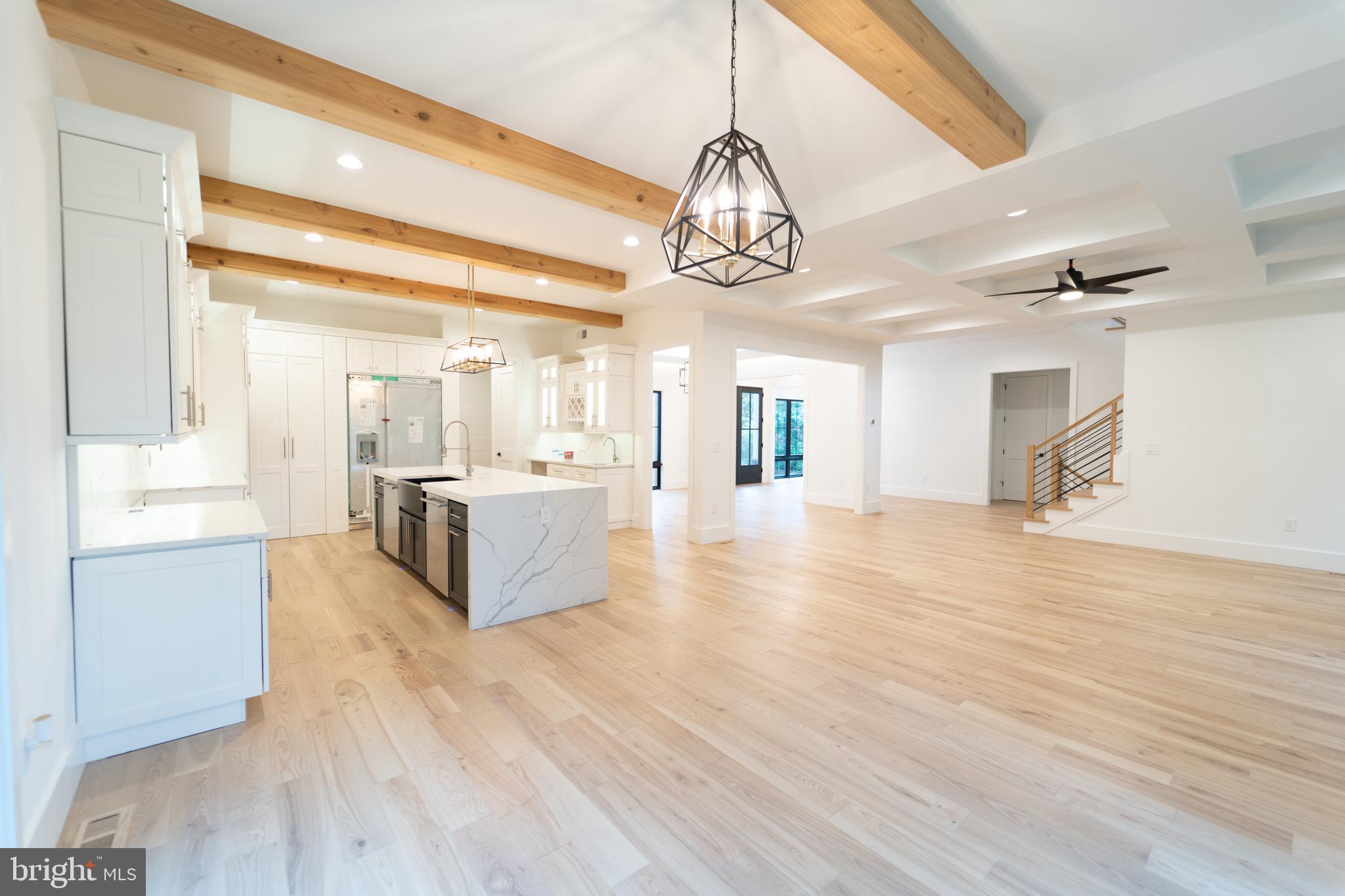 HAMPTONS OF MCLEAN - Residential