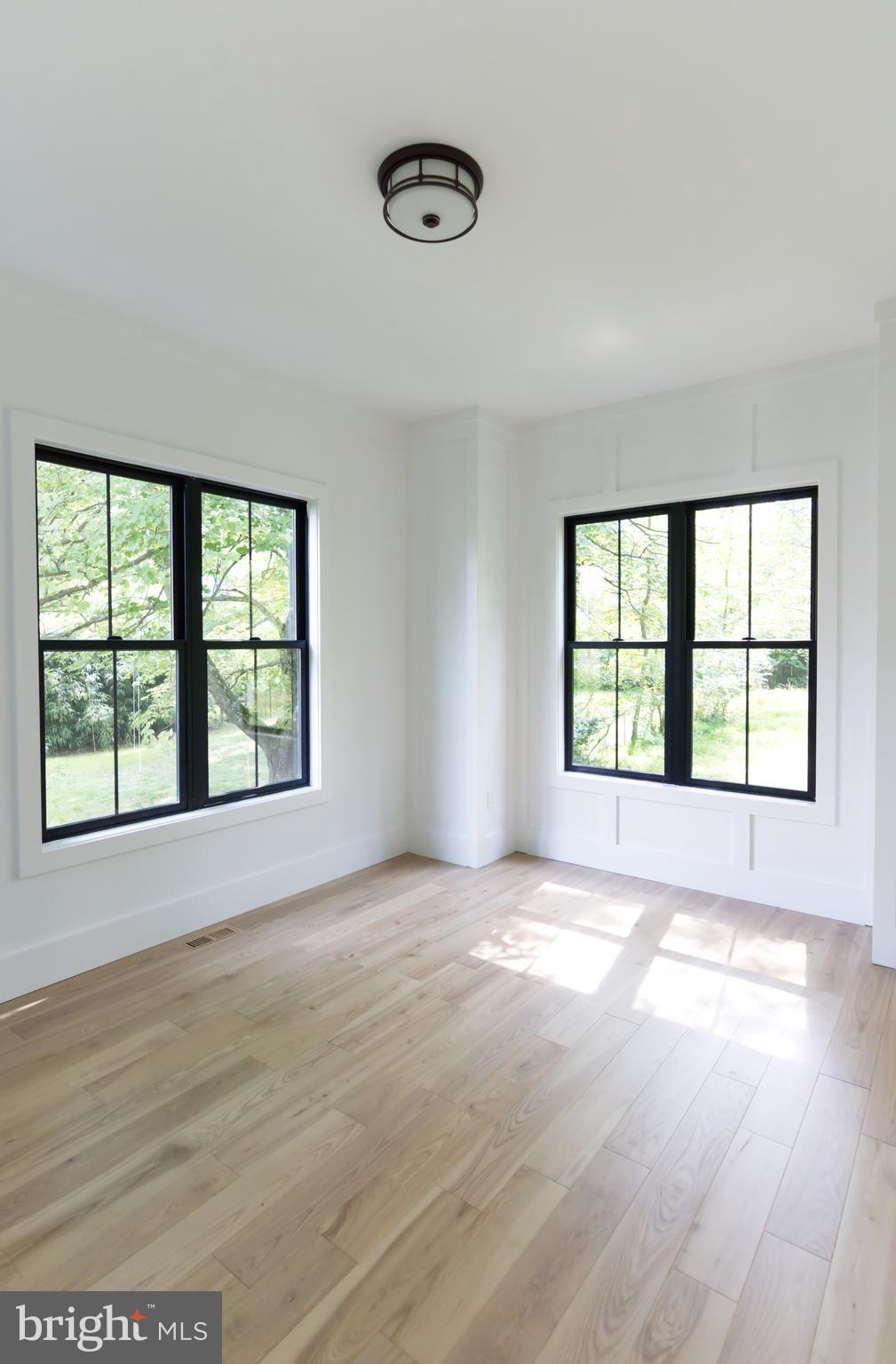 HAMPTONS OF MCLEAN - Residential