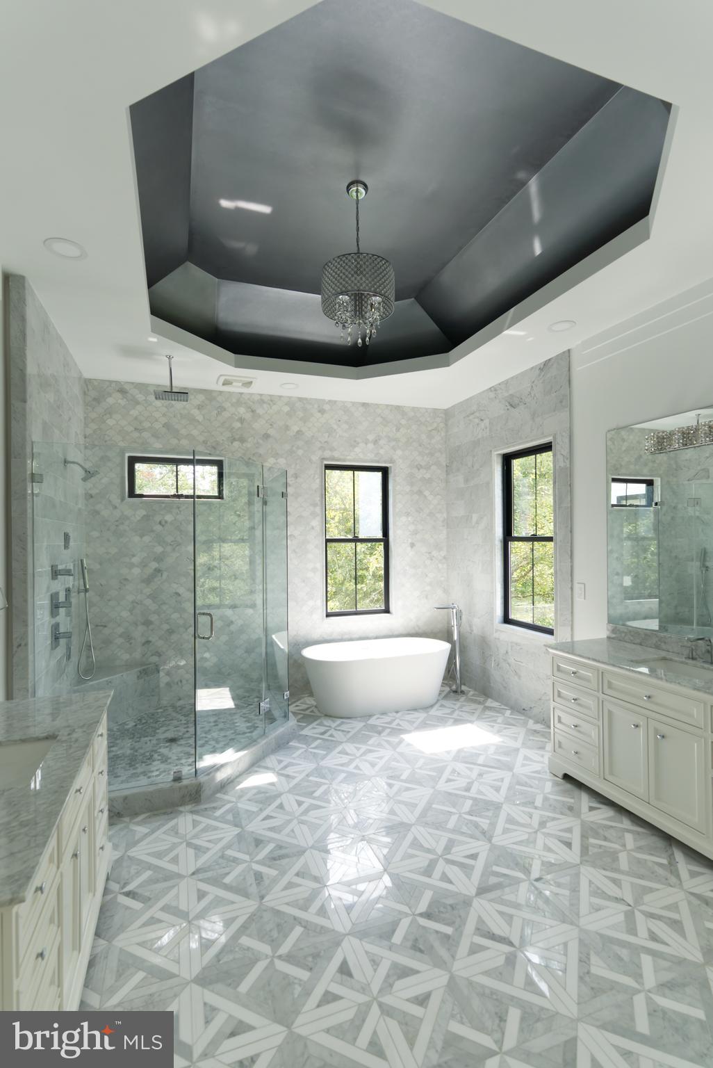 HAMPTONS OF MCLEAN - Residential