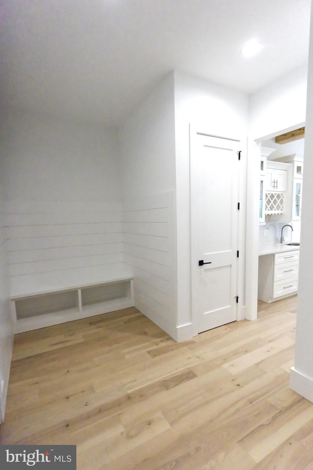 HAMPTONS OF MCLEAN - Residential