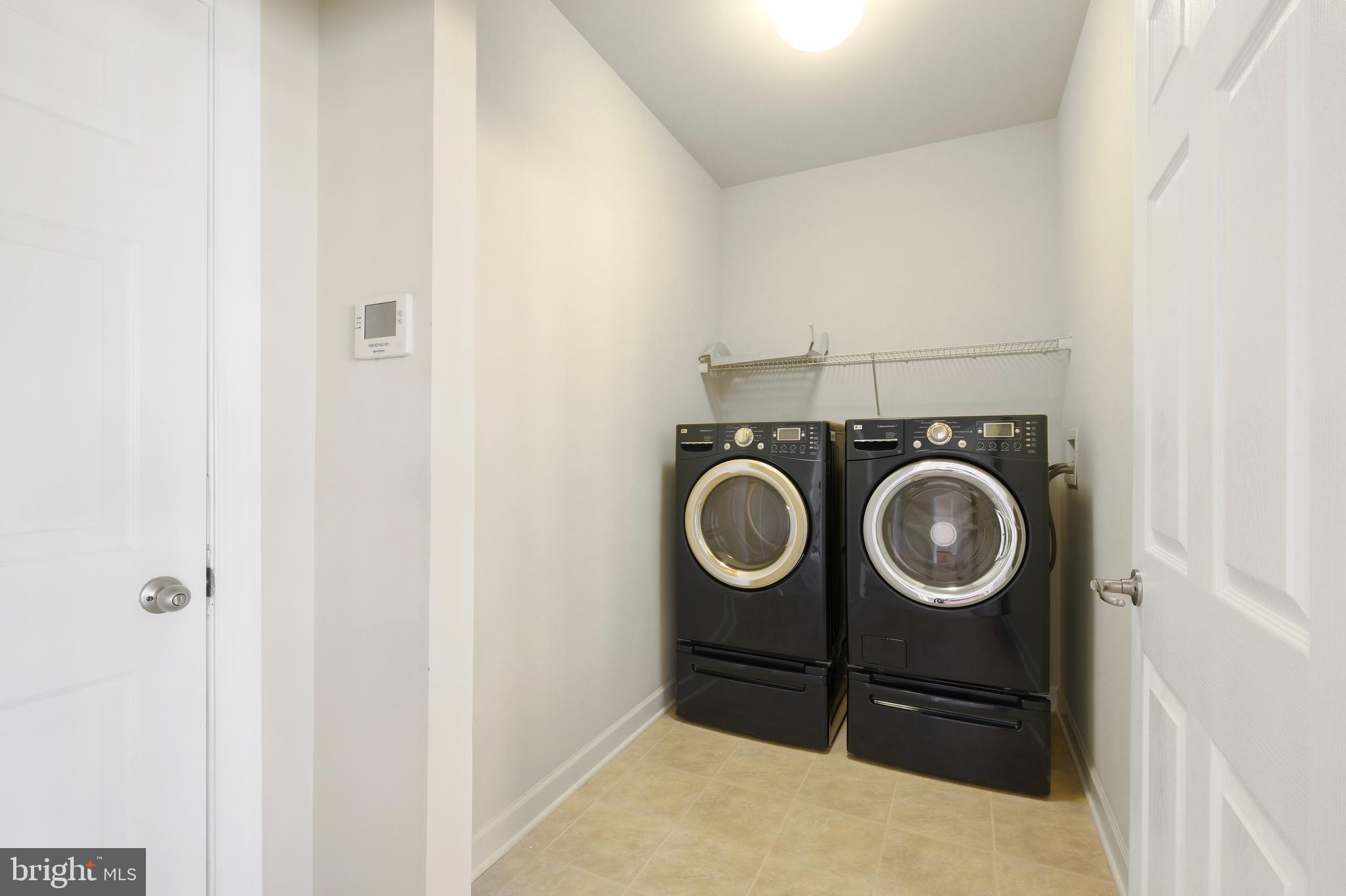 ADAMSTOWN COMMONS - Residential Lease