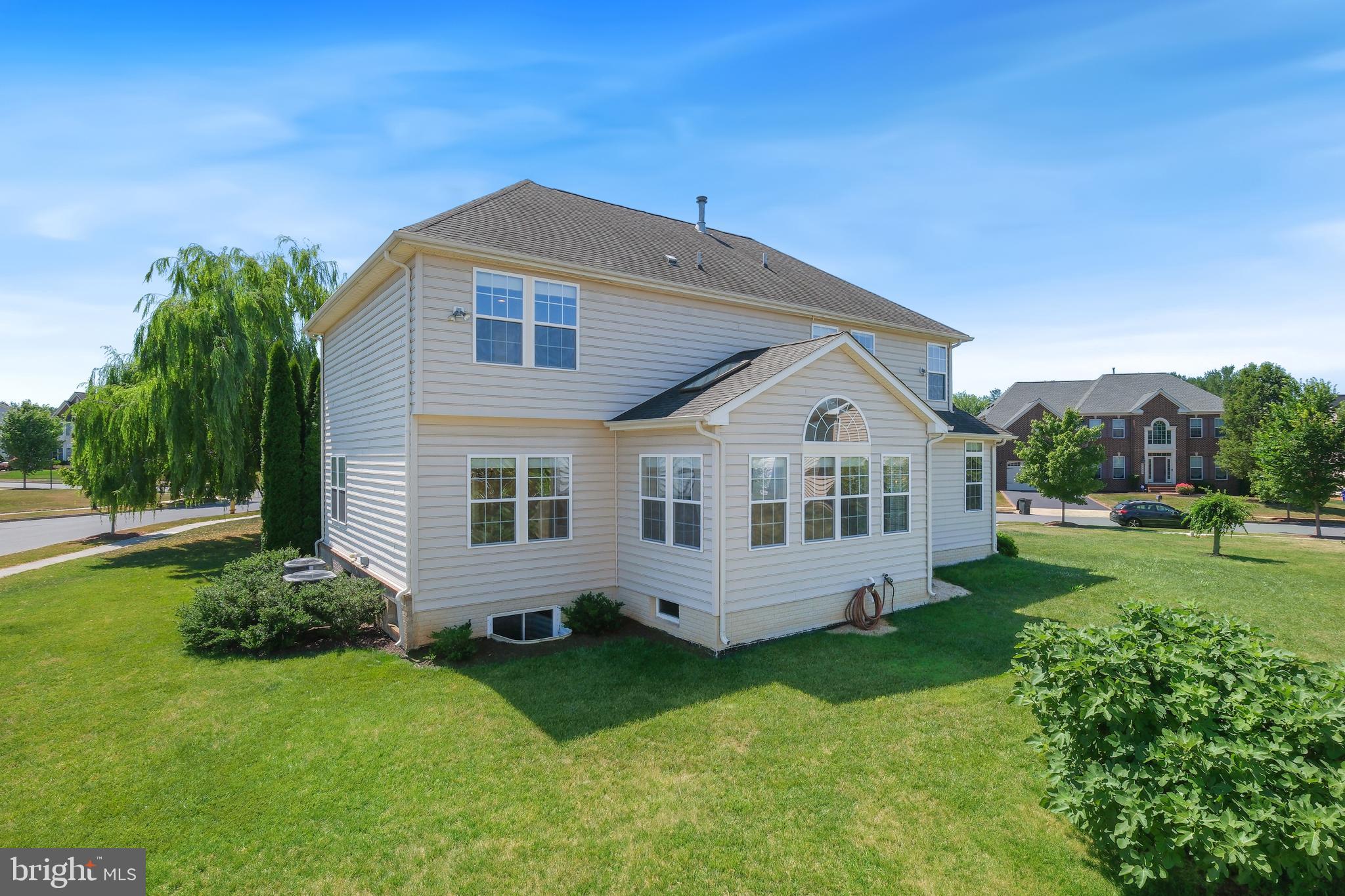 ADAMSTOWN COMMONS - Residential Lease