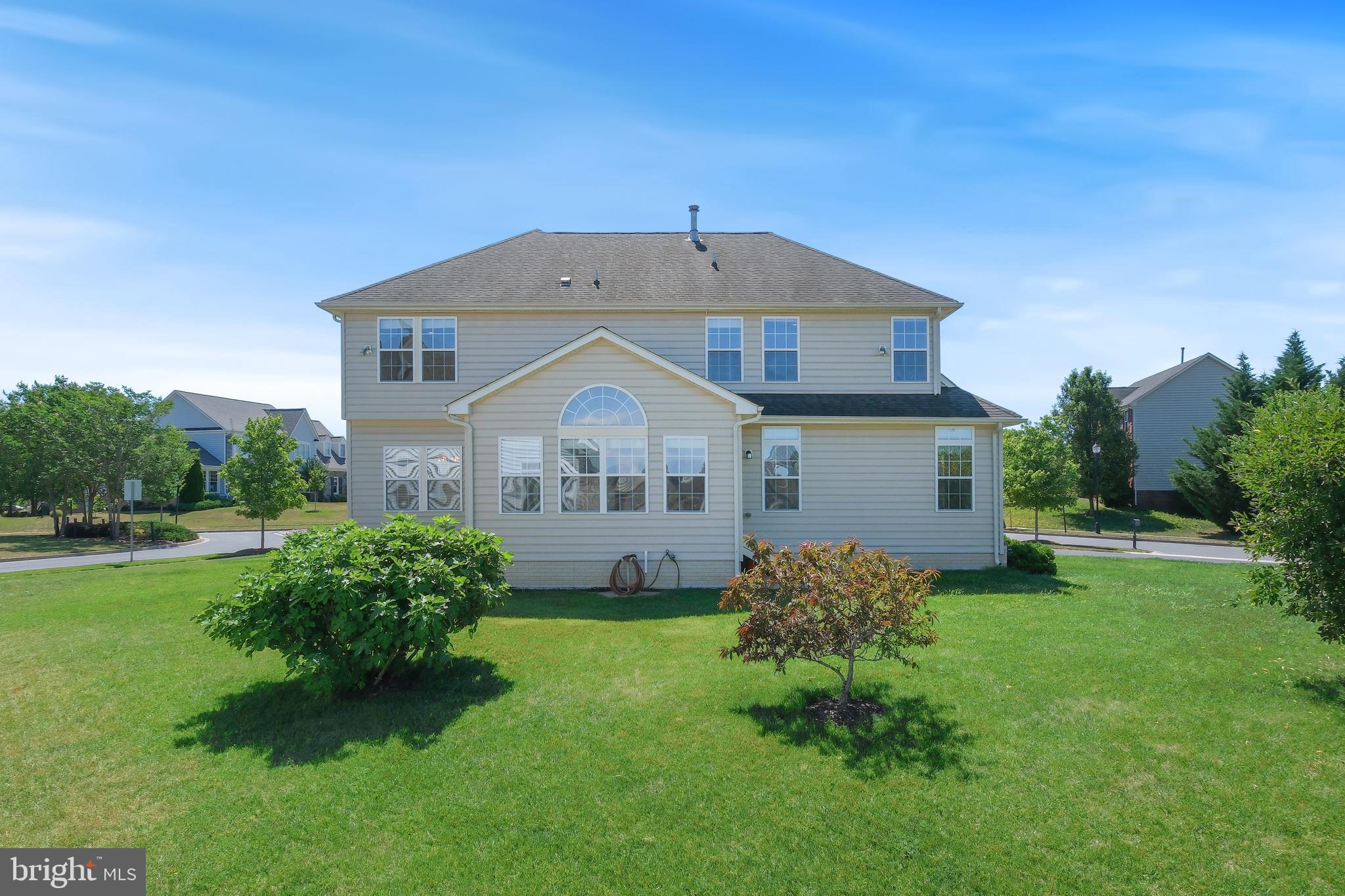 ADAMSTOWN COMMONS - Residential Lease