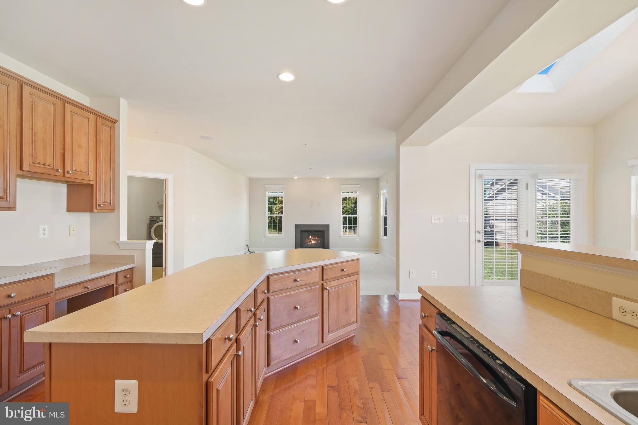 ADAMSTOWN COMMONS - Residential Lease