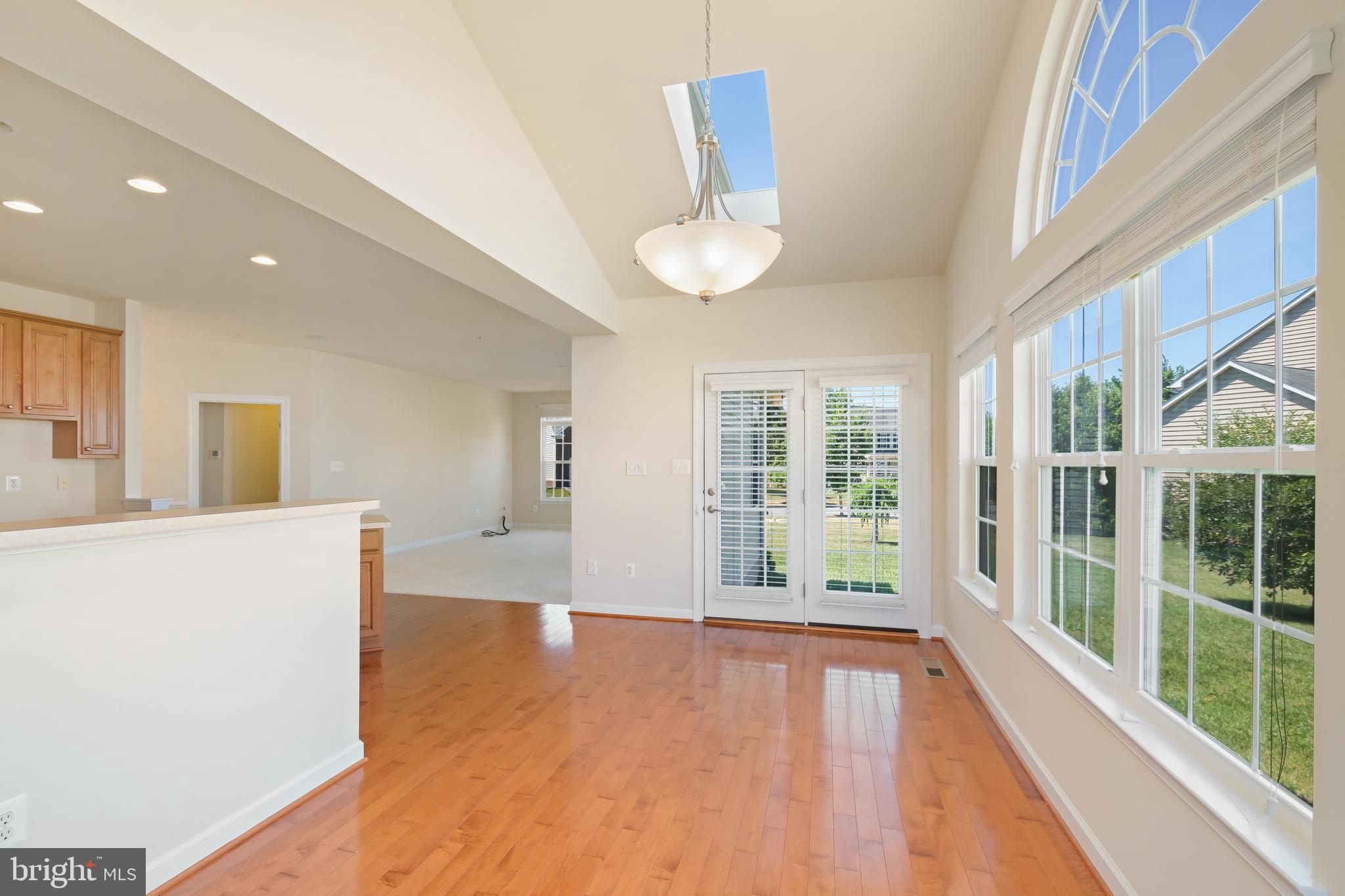 ADAMSTOWN COMMONS - Residential Lease