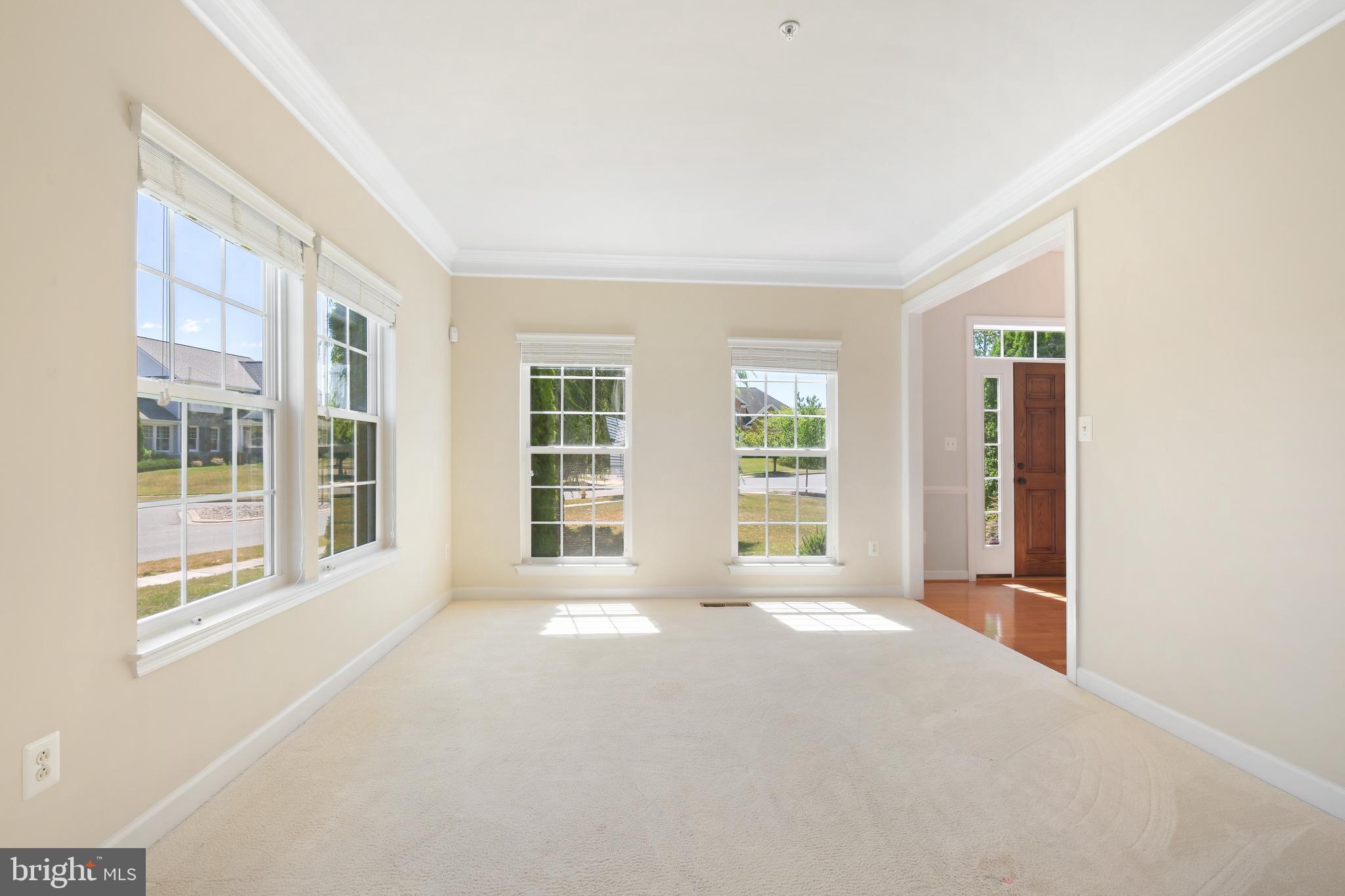 ADAMSTOWN COMMONS - Residential Lease