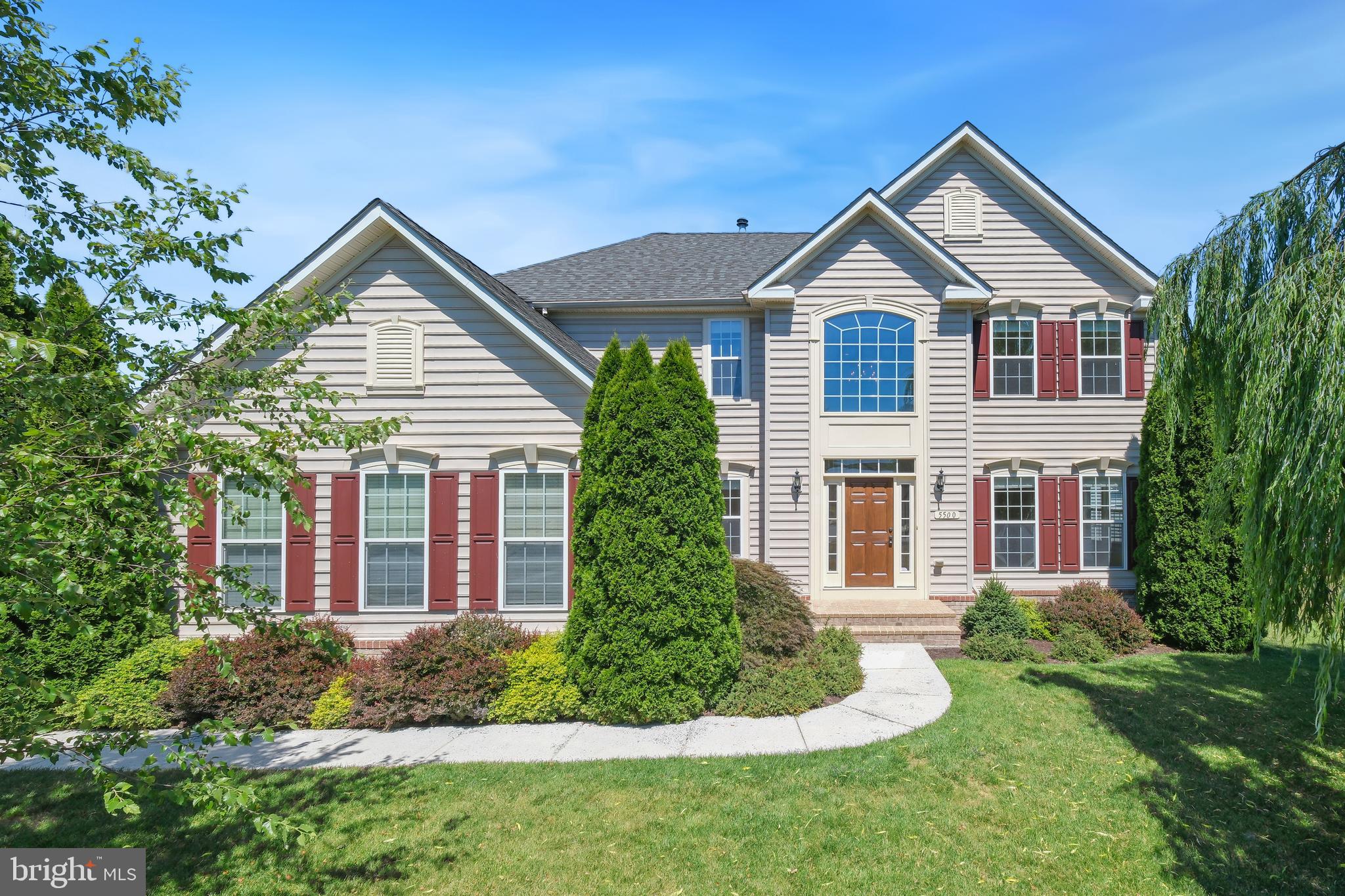 ADAMSTOWN COMMONS - Residential Lease