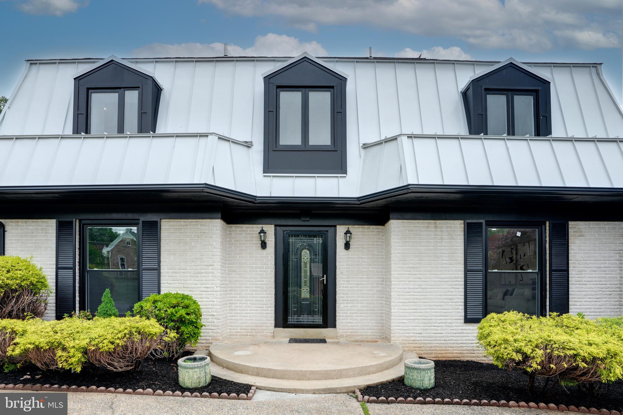7434 MASON LANE