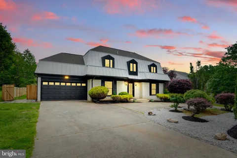 7434 Mason Lane, Falls Church, VA 22042 - #: VAFX2230540