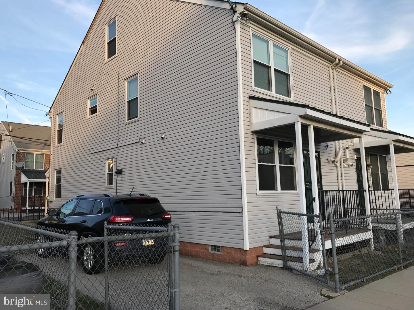 FRANKFORD - Residential
