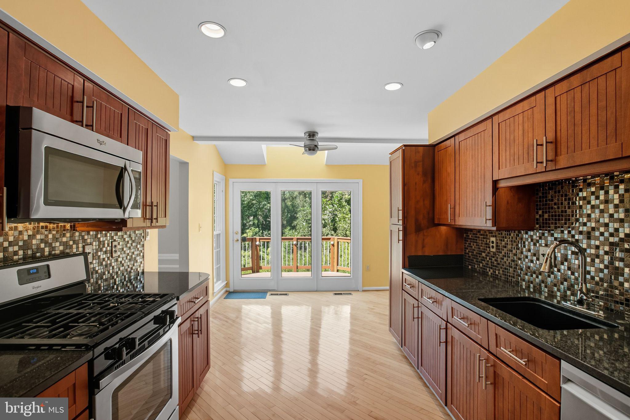6258 WALKERS CROFT WAY