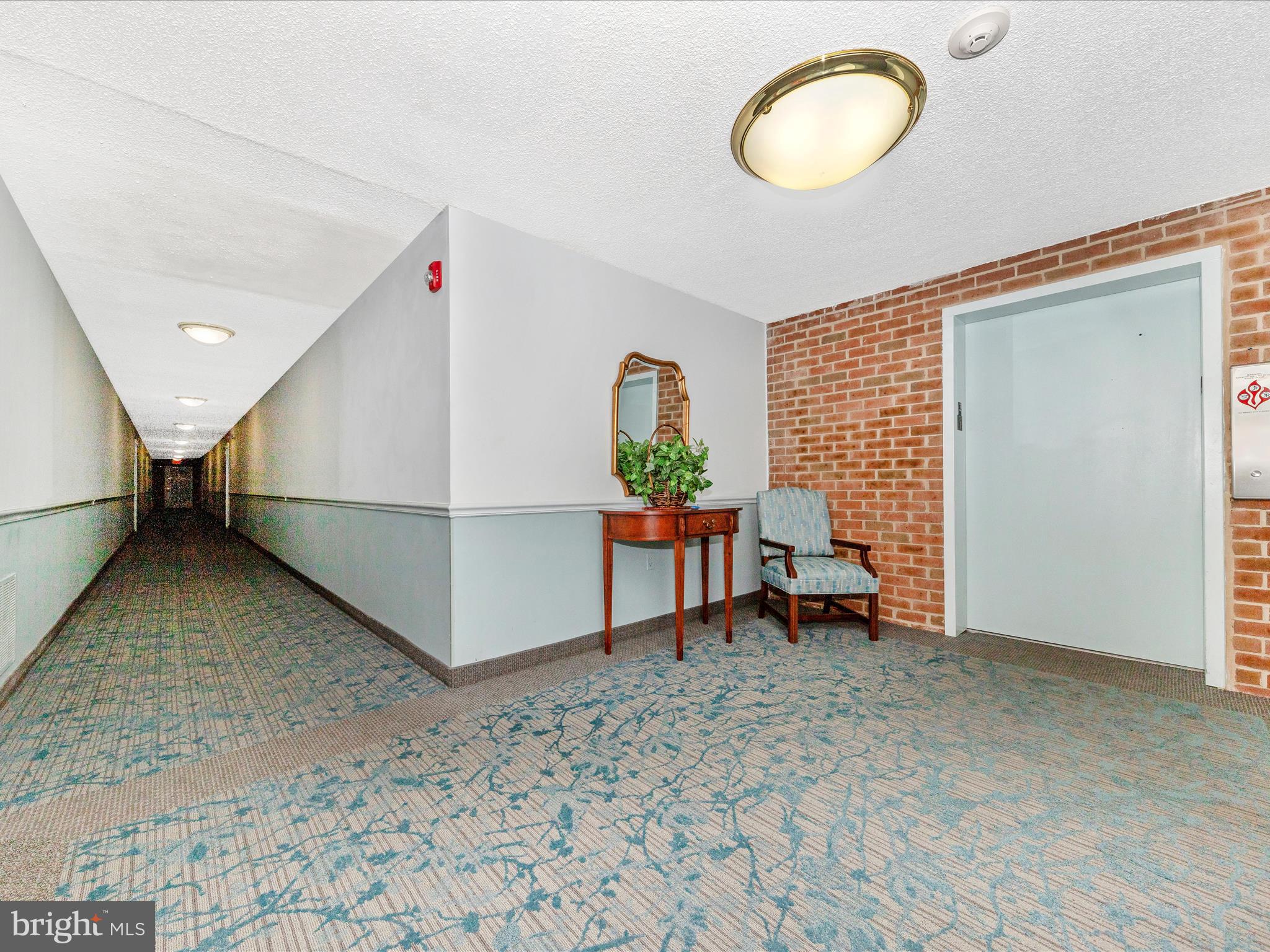 LEISURE WORLD - Residential