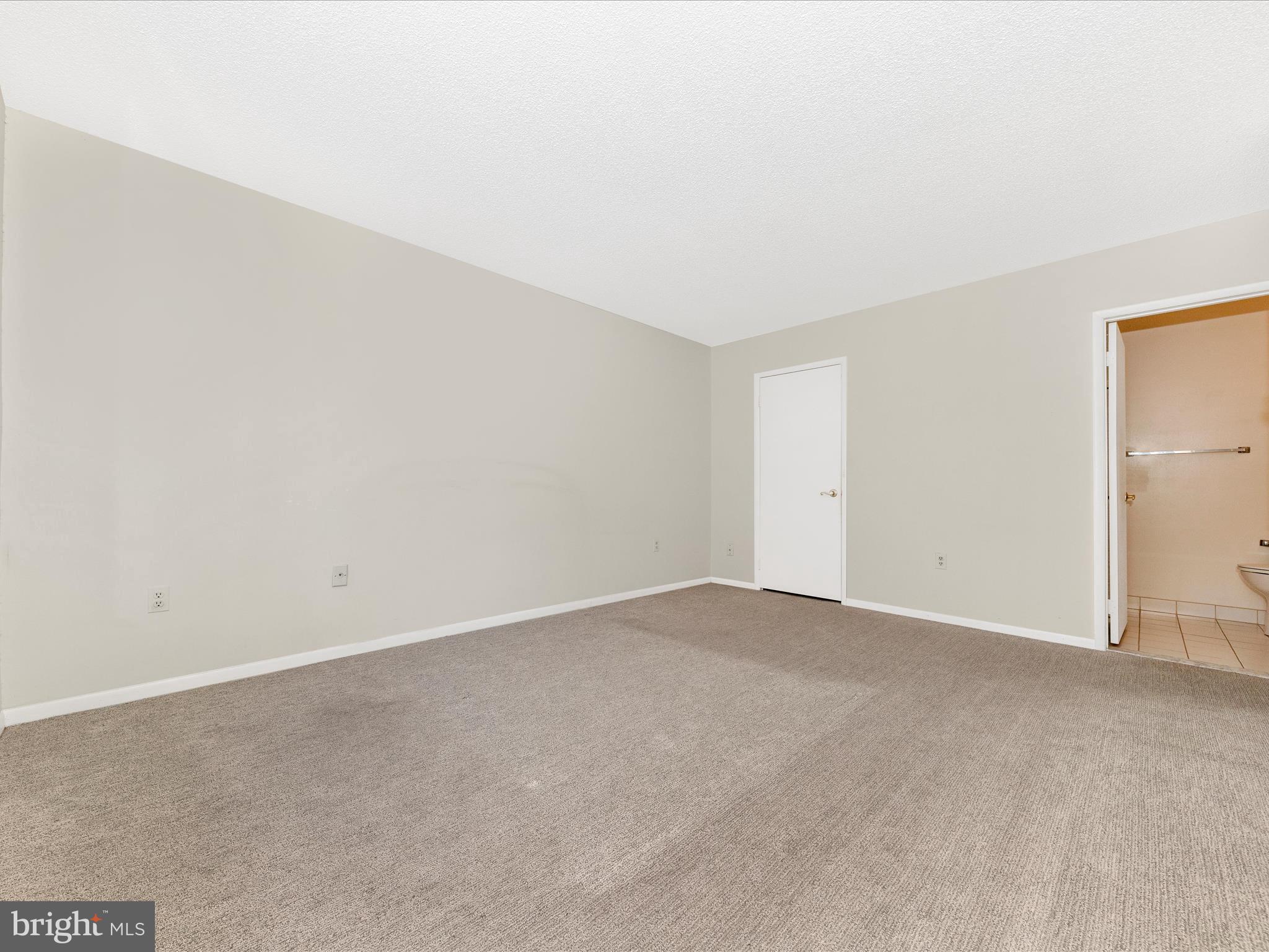 LEISURE WORLD - Residential