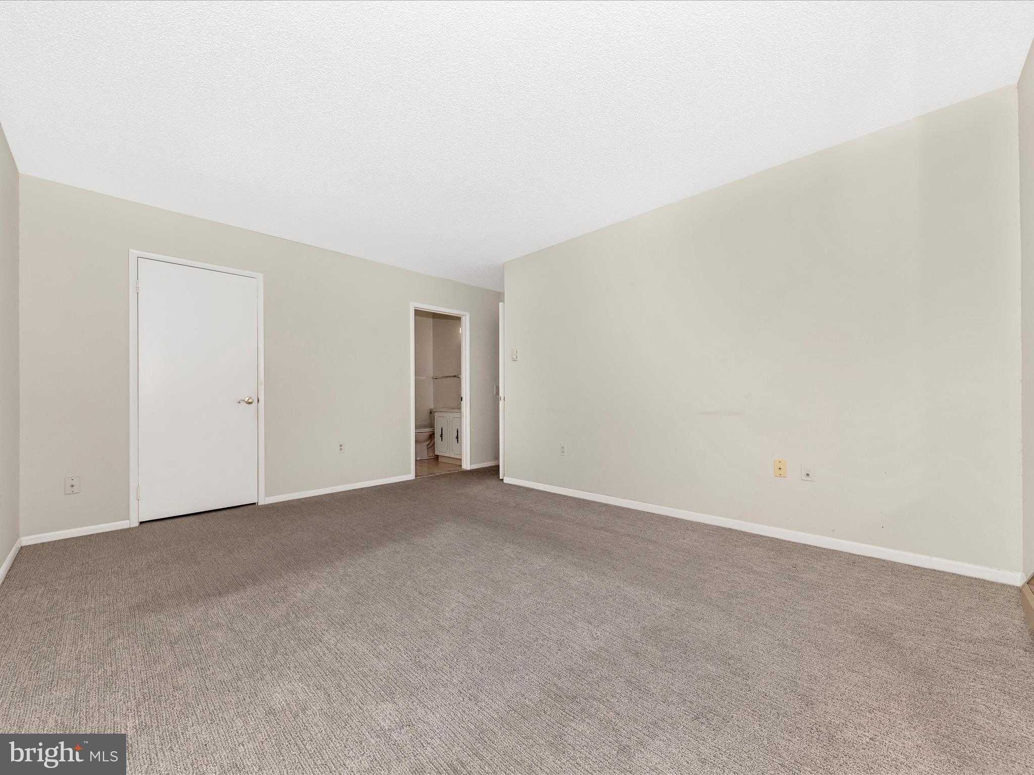 LEISURE WORLD - Residential