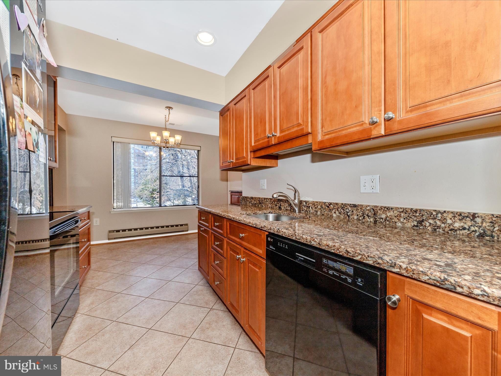 LEISURE WORLD - Residential