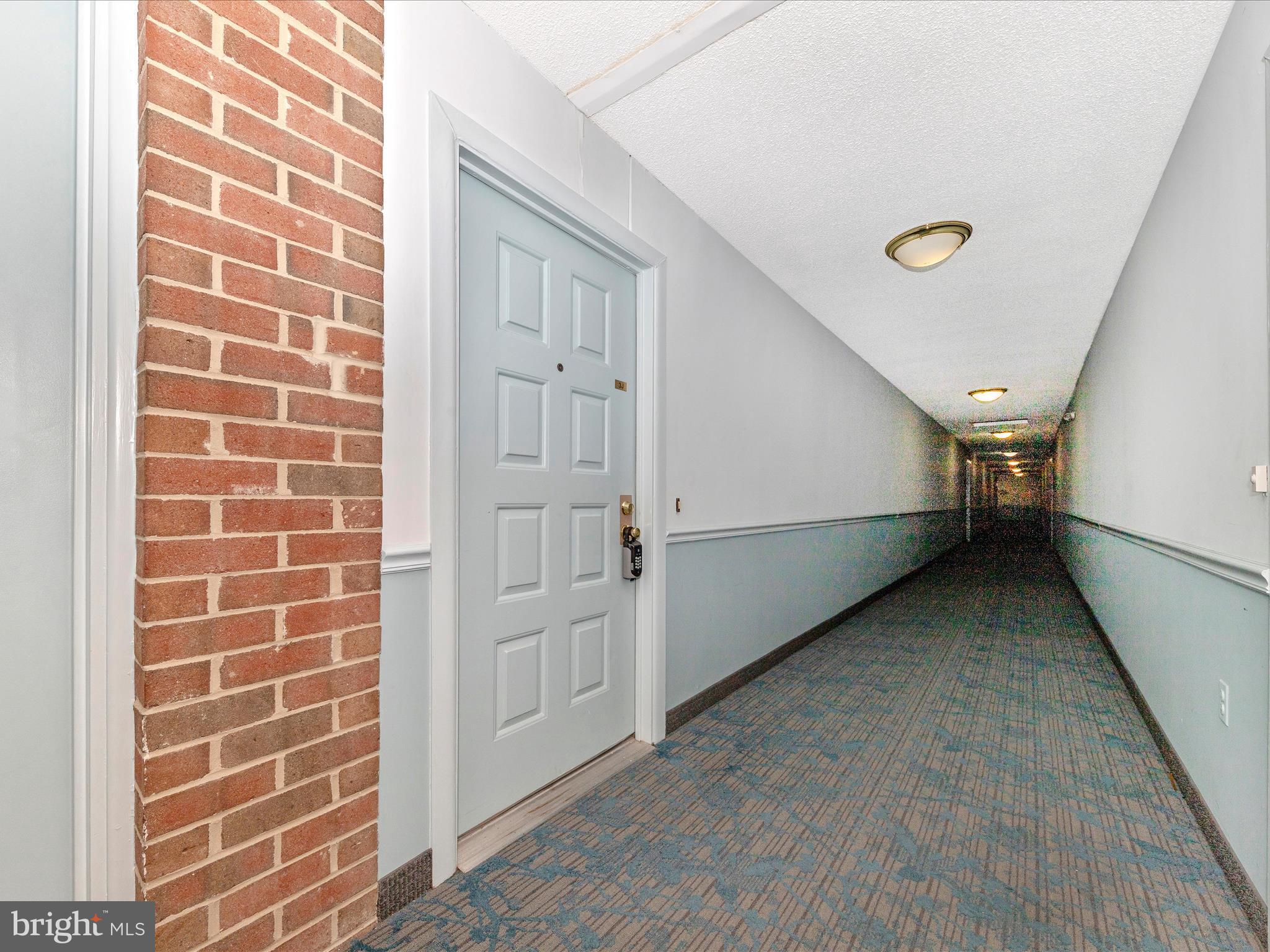 LEISURE WORLD - Residential