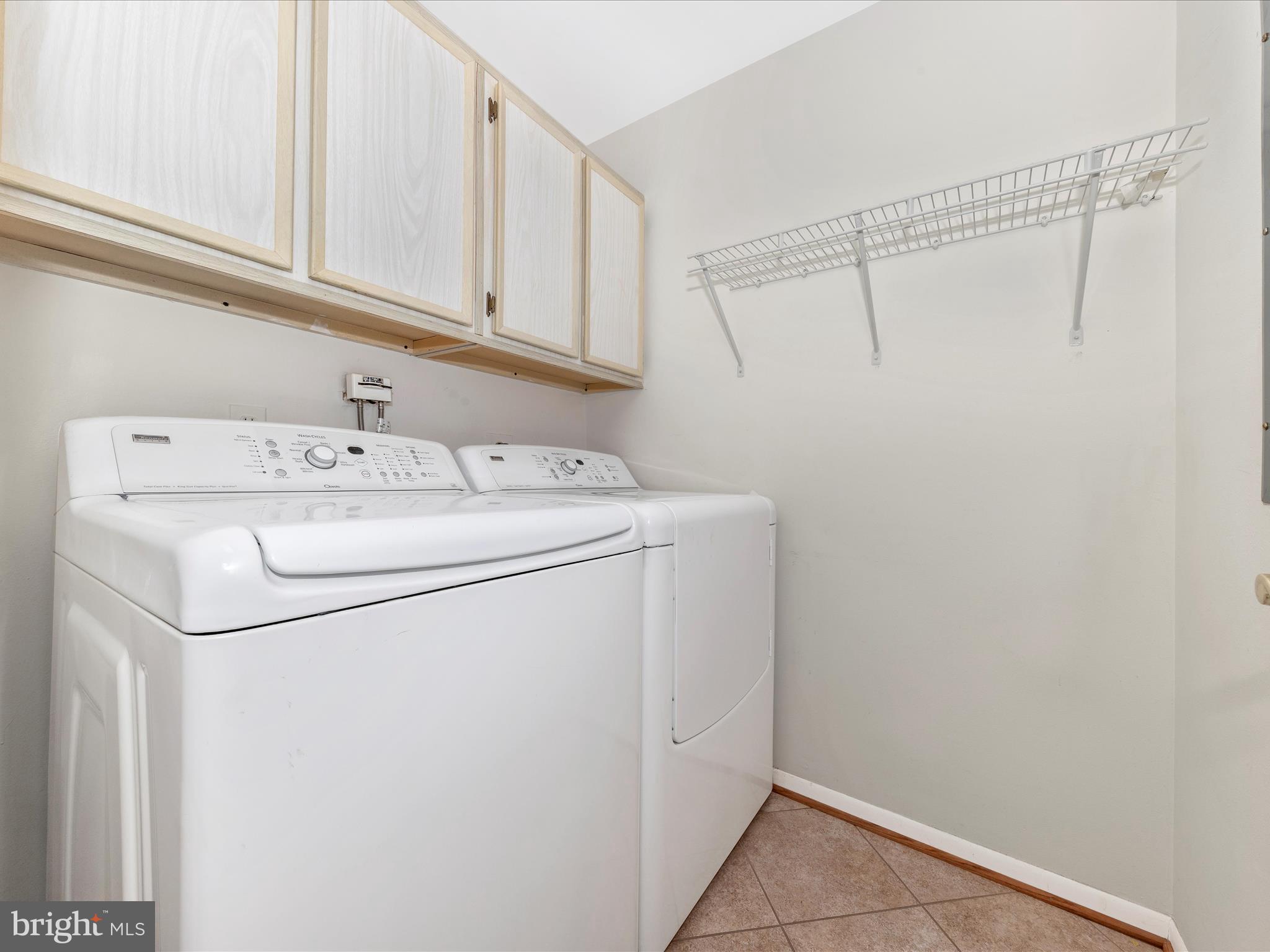 LEISURE WORLD - Residential