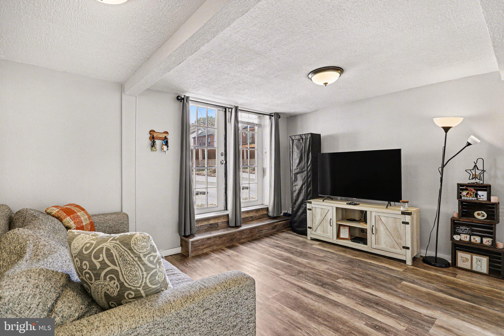 29 E MAIN STREET