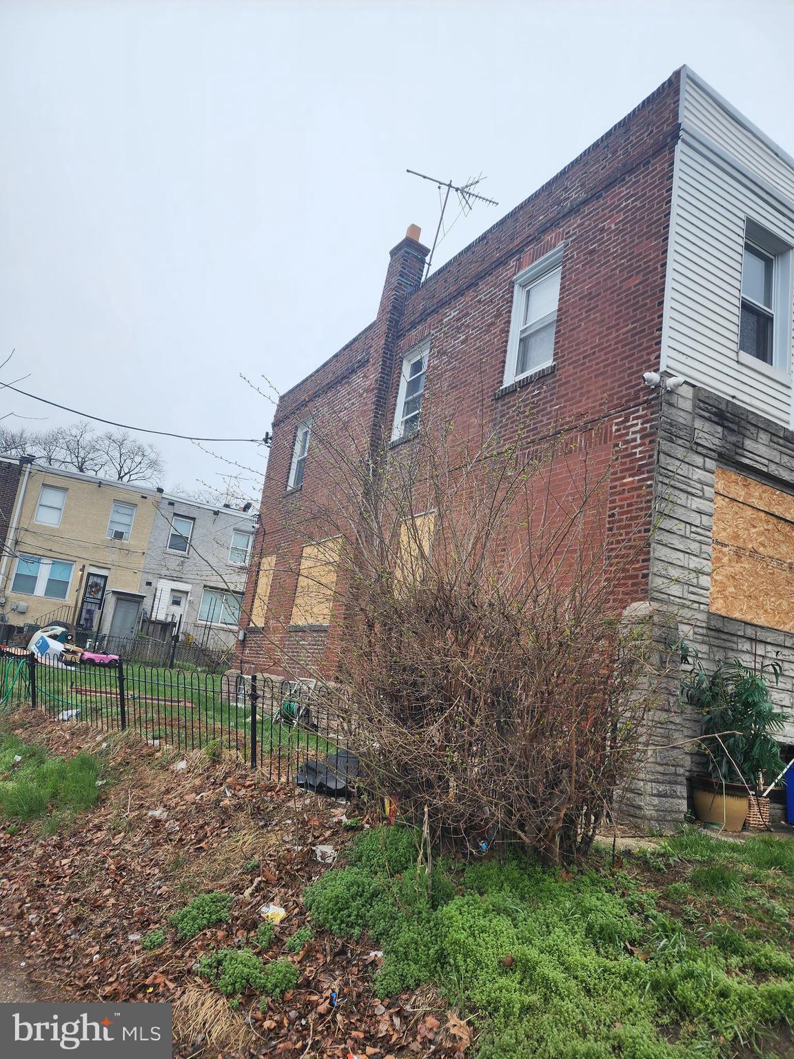 PHILADELPHIA (SOUTHWEST) - Residential