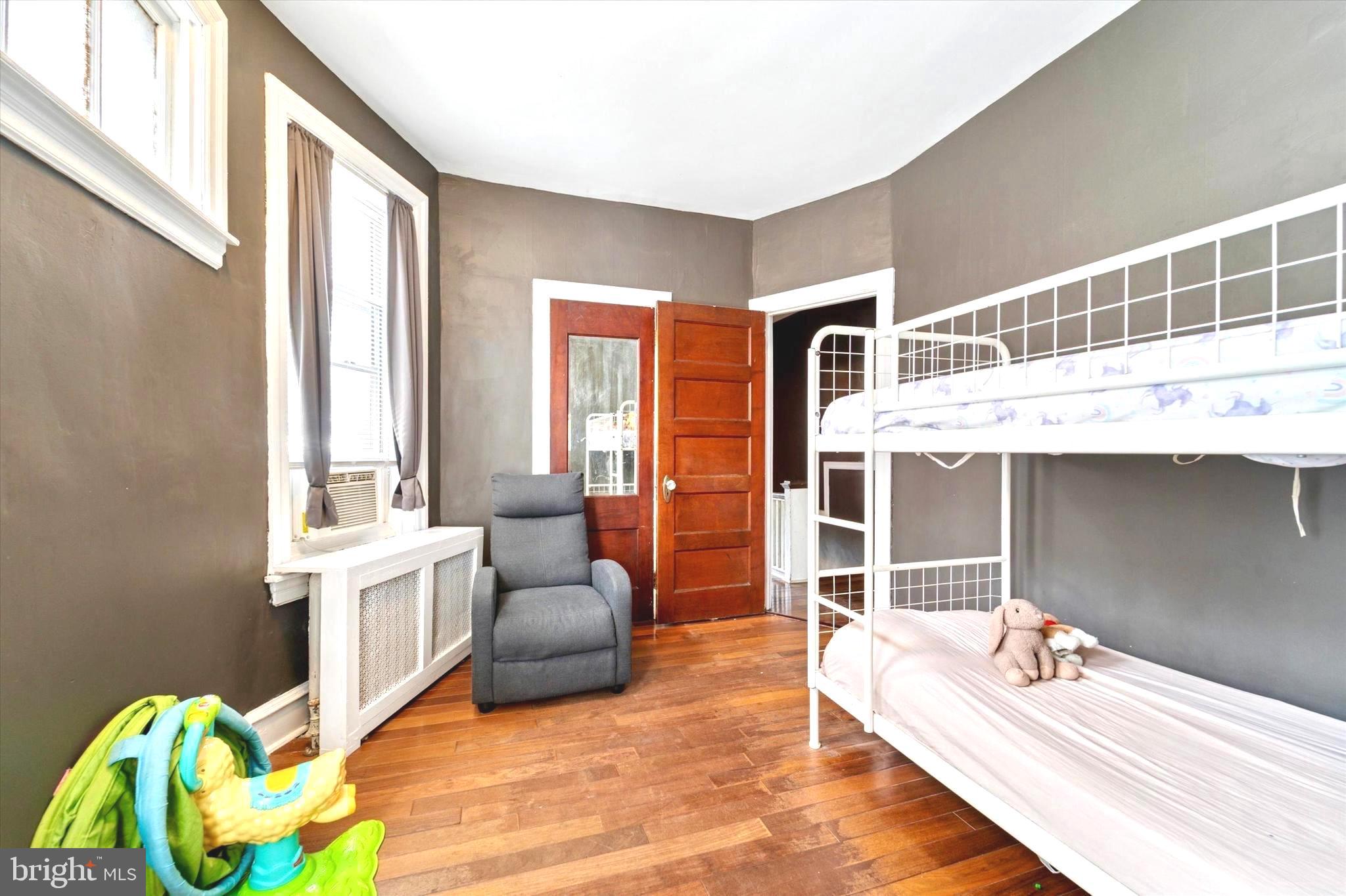 PHILADELPHIA - Residential