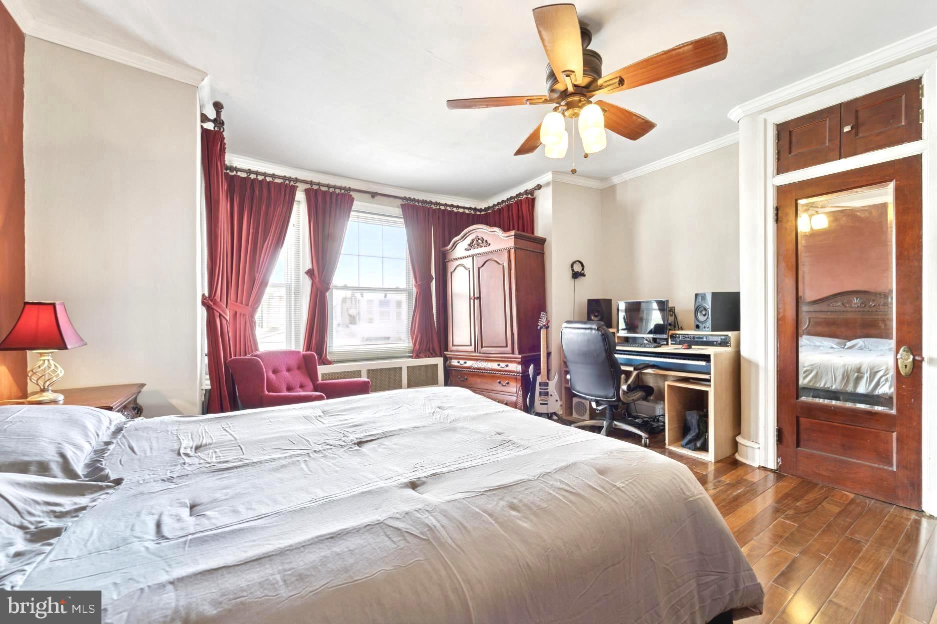 PHILADELPHIA - Residential