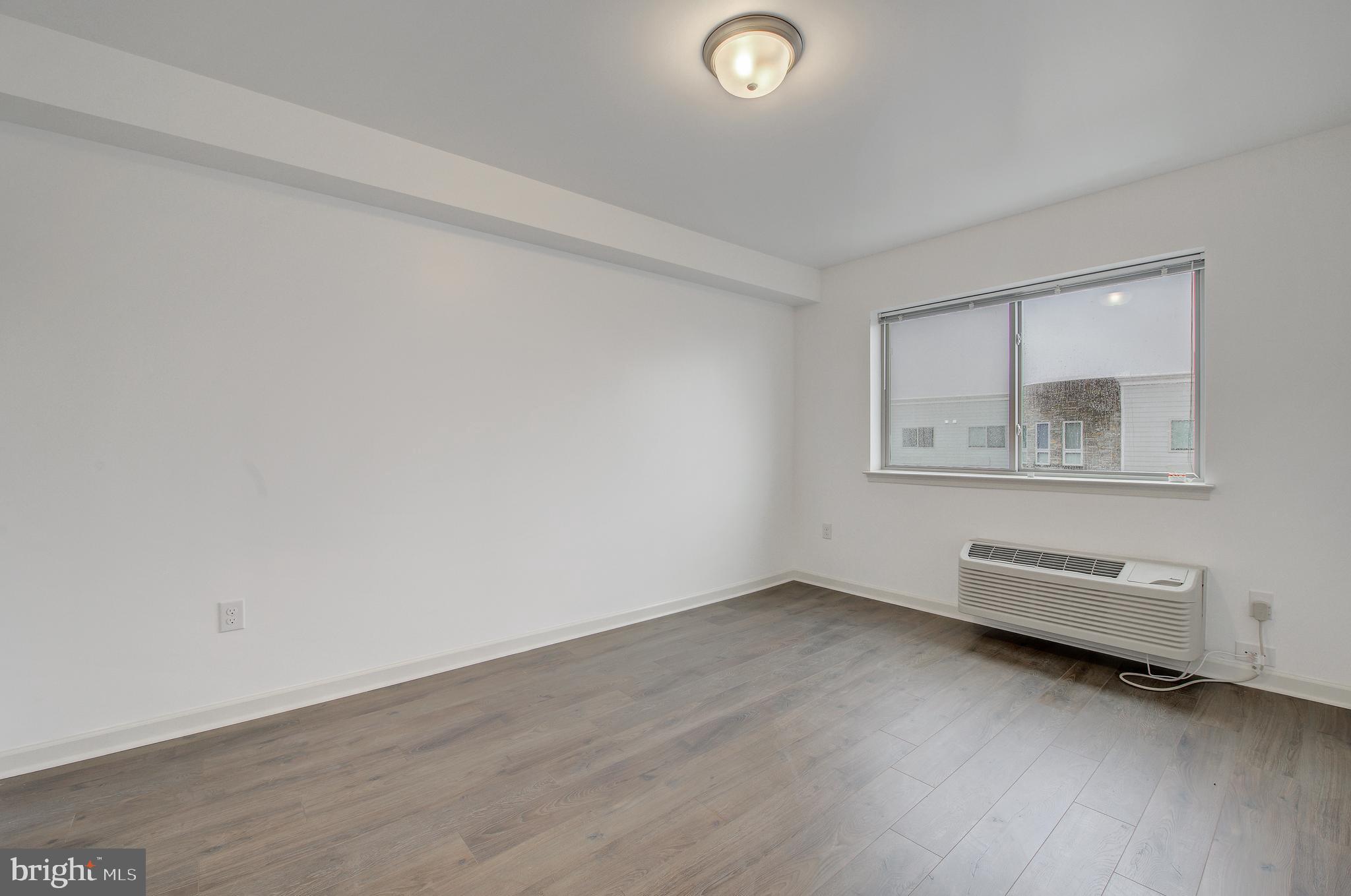 ROXBOROUGH - Residential Lease