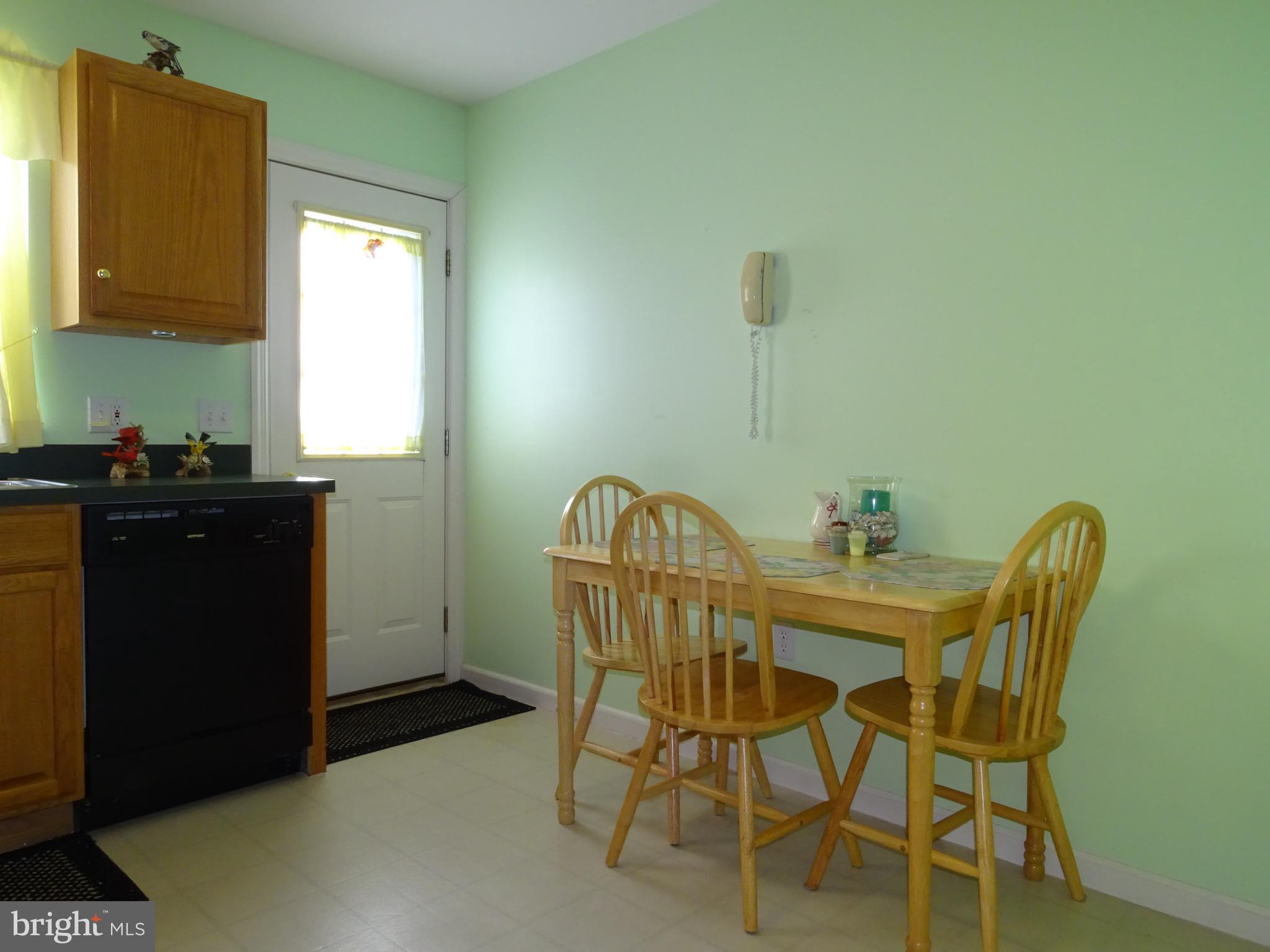 BROOKSTONE - Residential