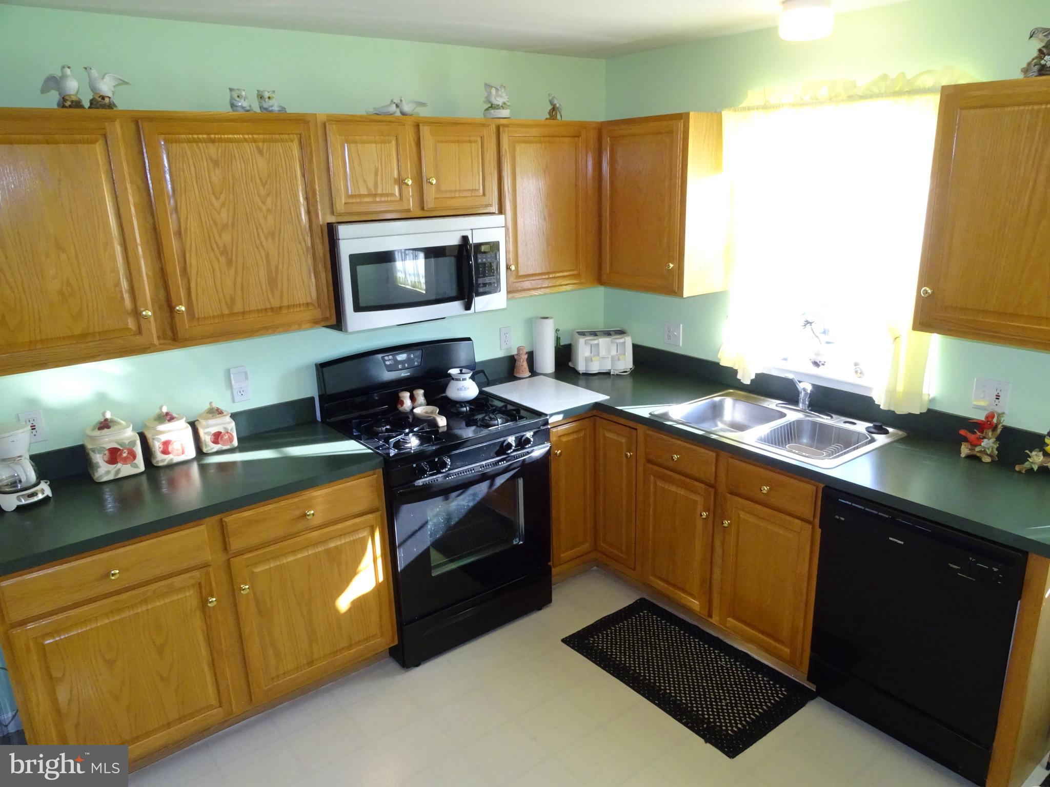 BROOKSTONE - Residential