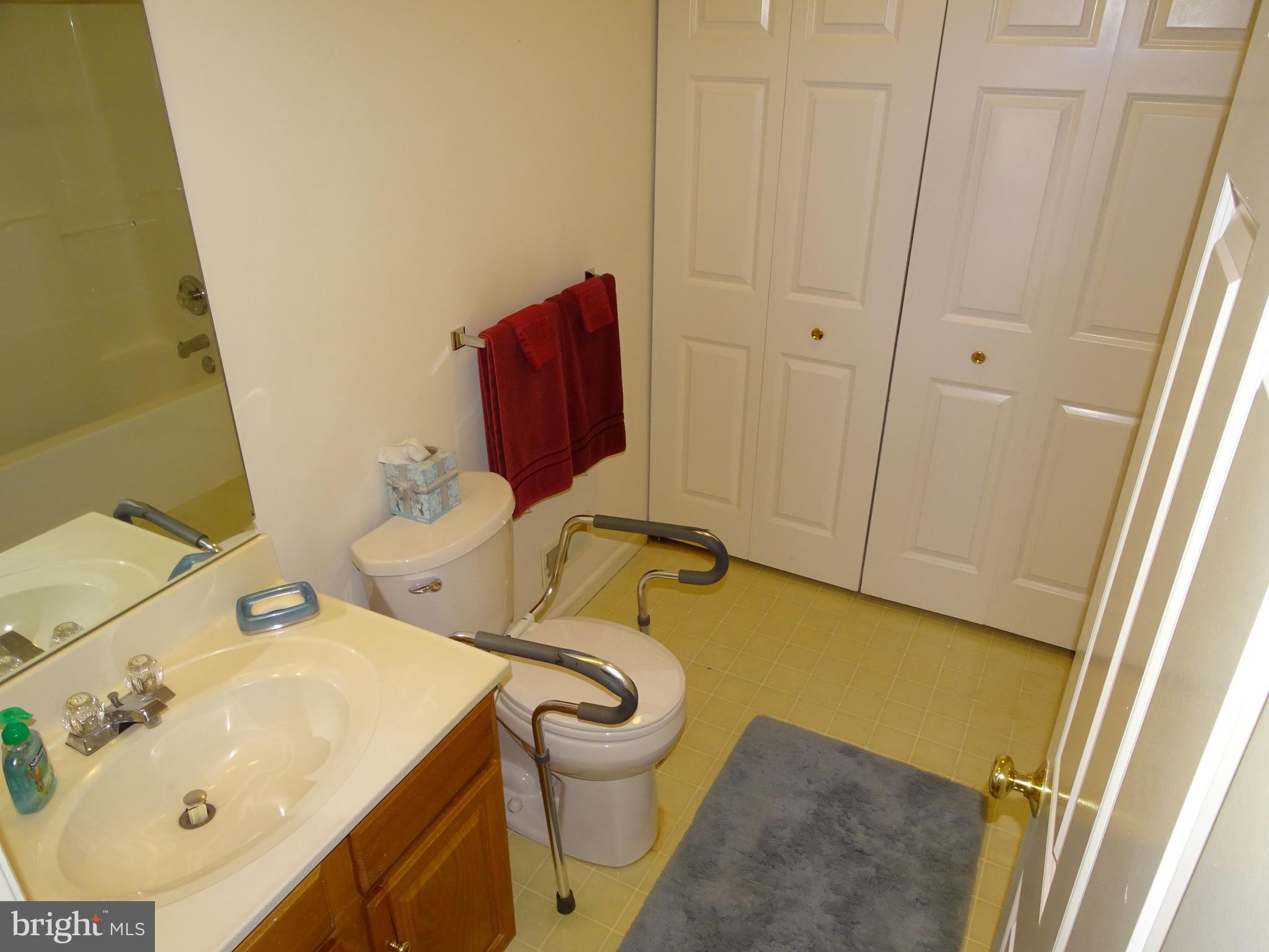 BROOKSTONE - Residential