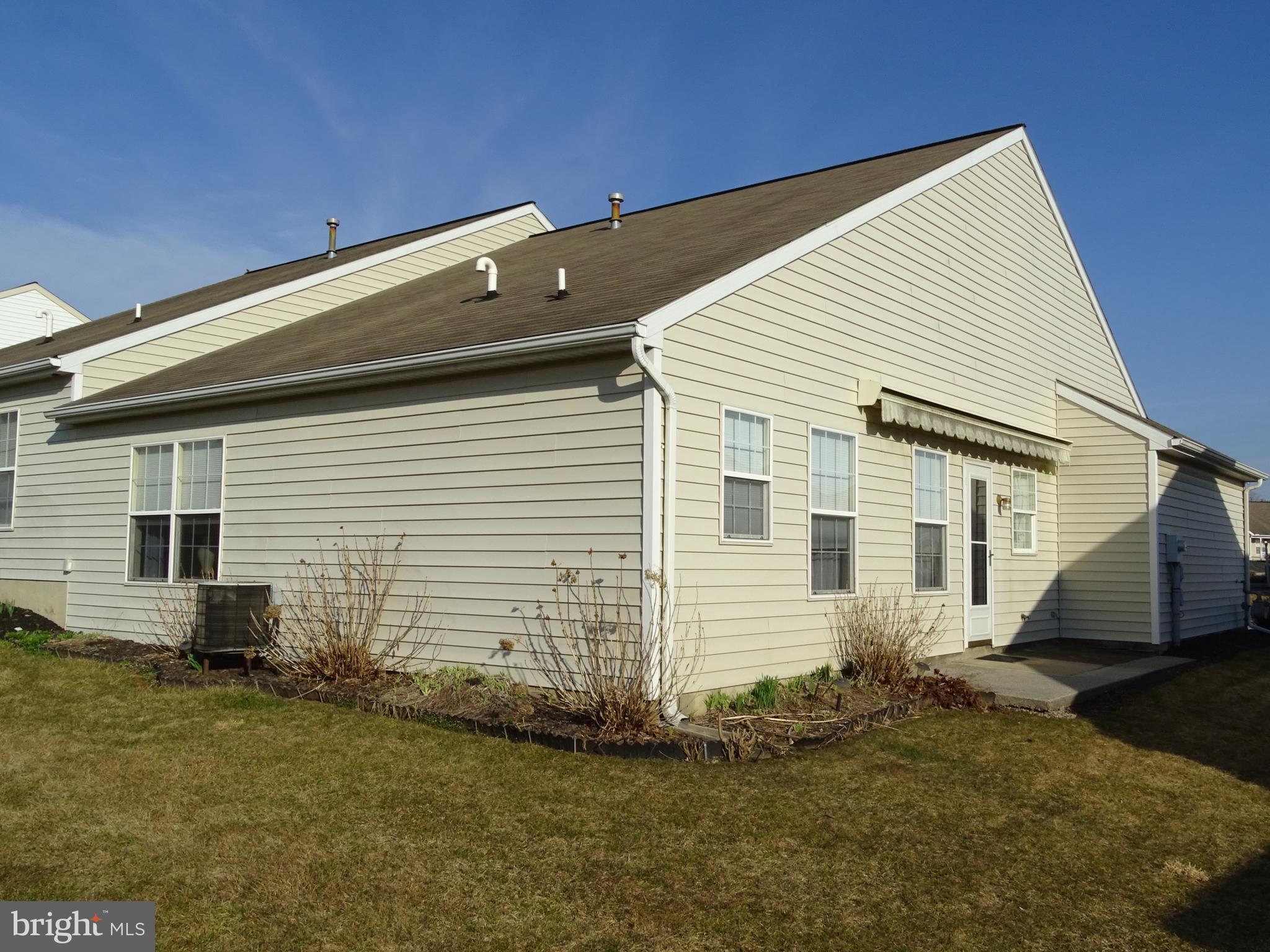 BROOKSTONE - Residential