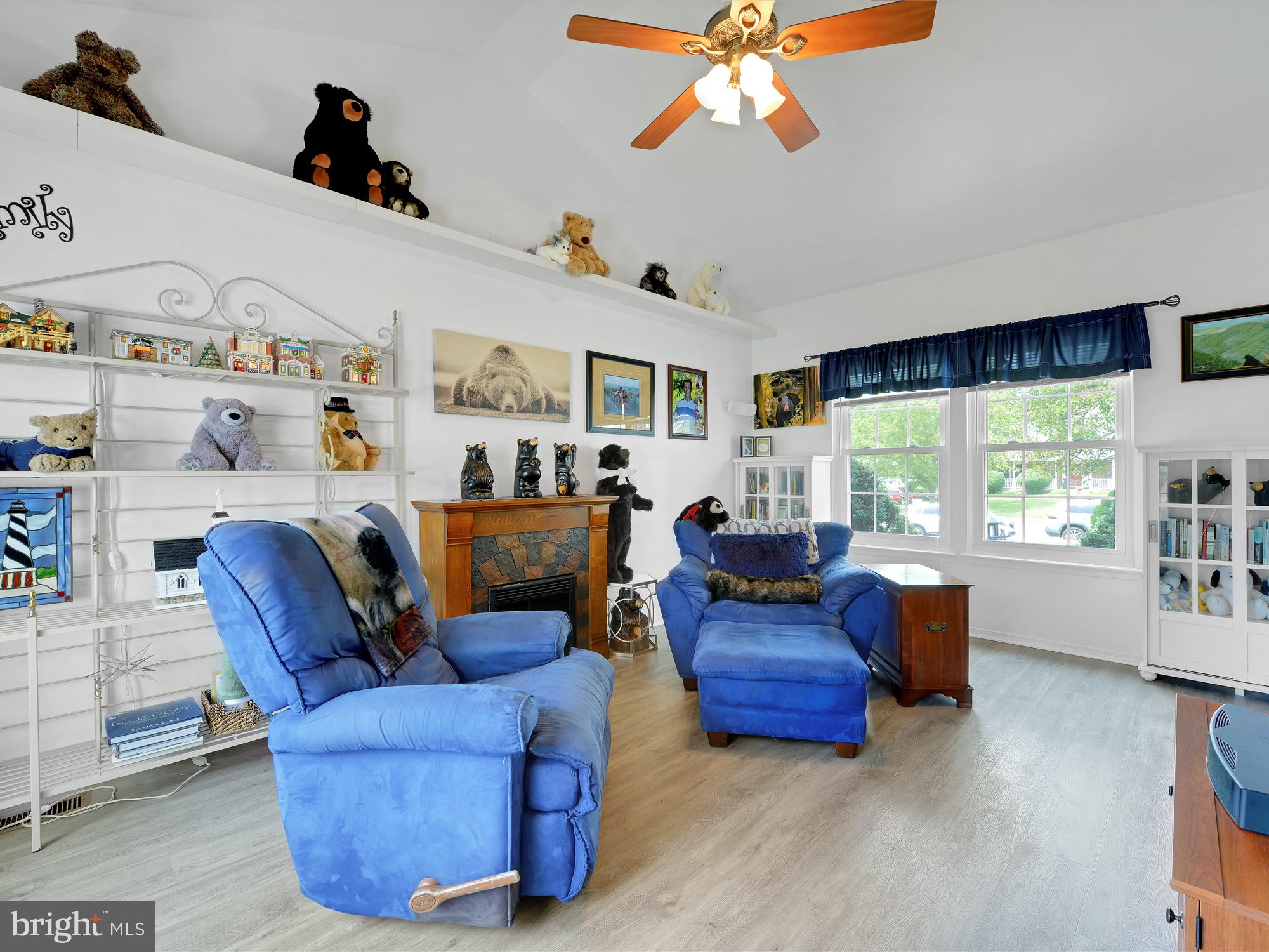 WOODRIDGE - Residential