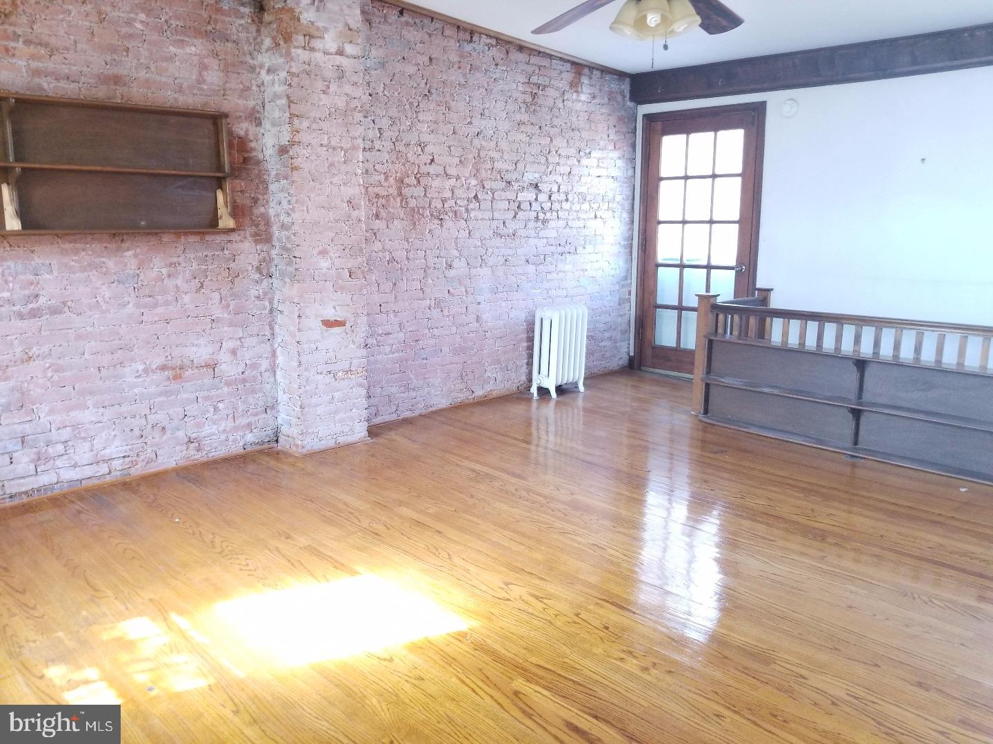 ART MUSEUM AREA - Residential Lease